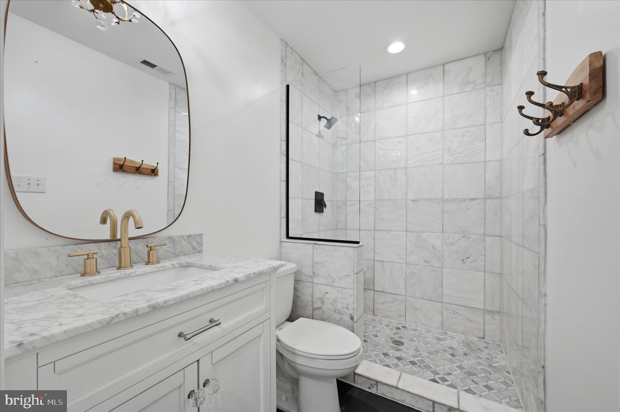 LAKE HOLIDAY ESTATES - Residential