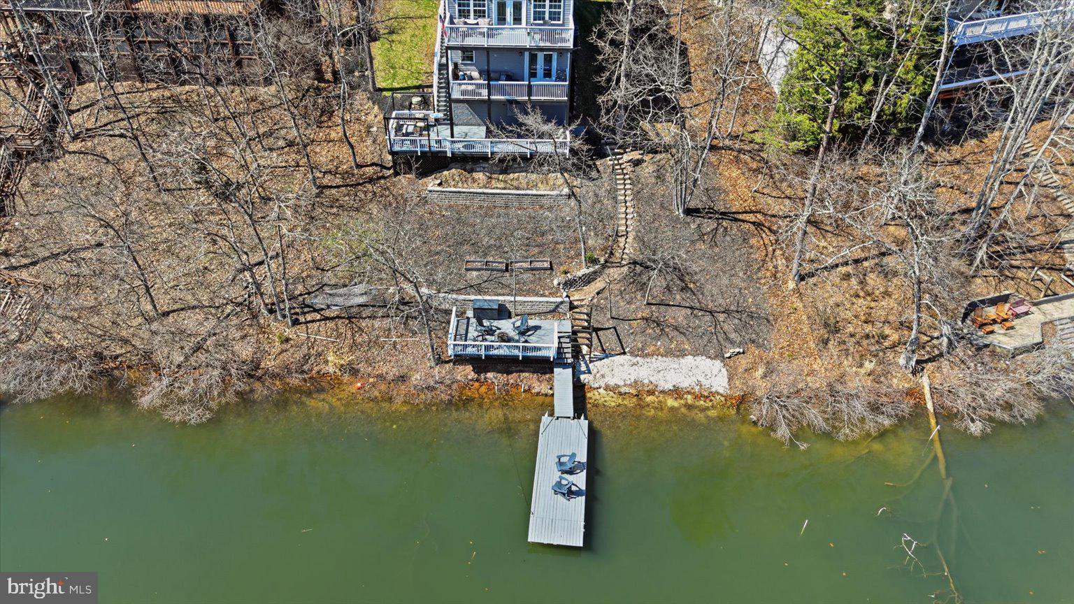 LAKE HOLIDAY ESTATES - Residential