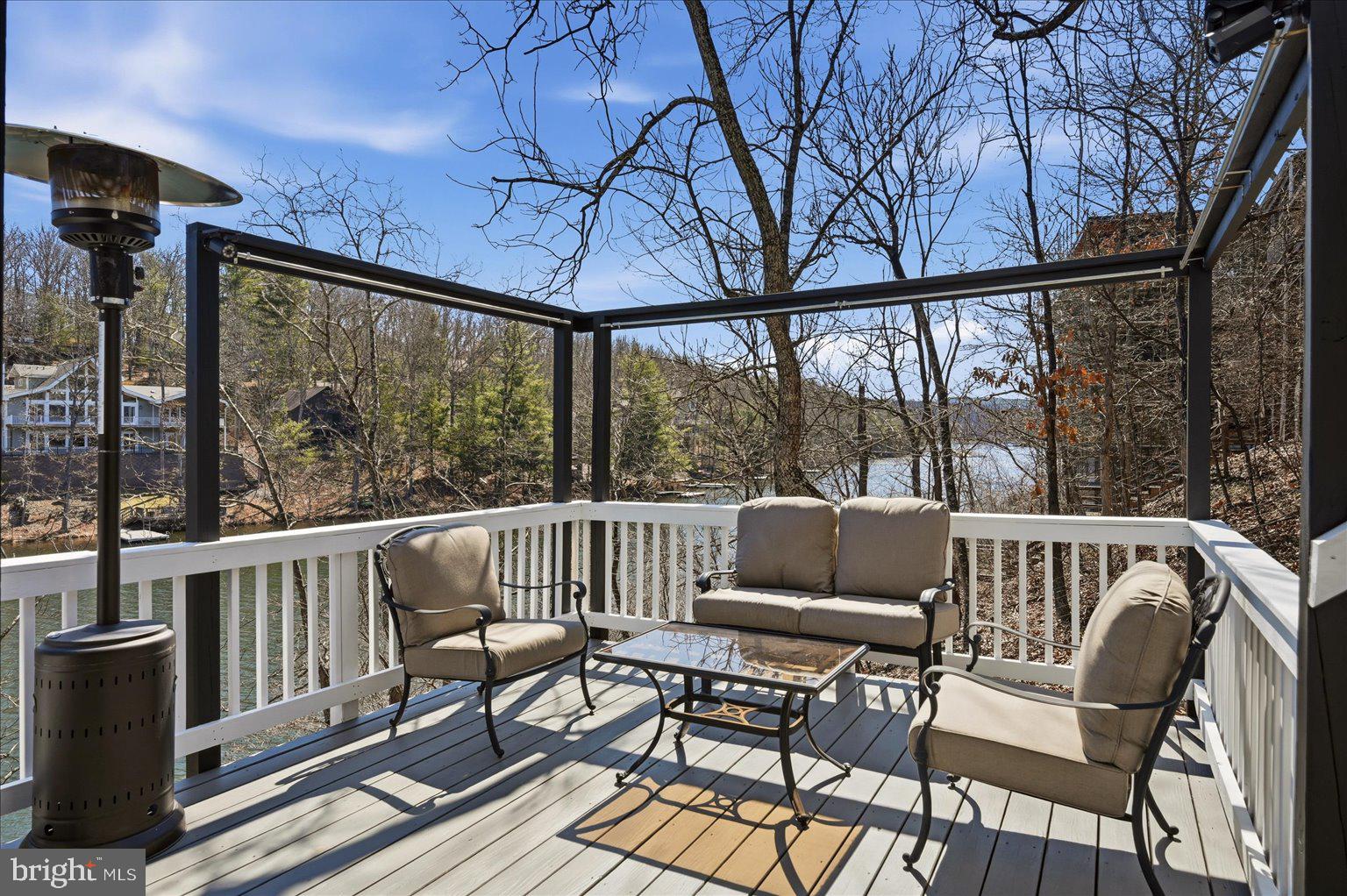 LAKE HOLIDAY ESTATES - Residential