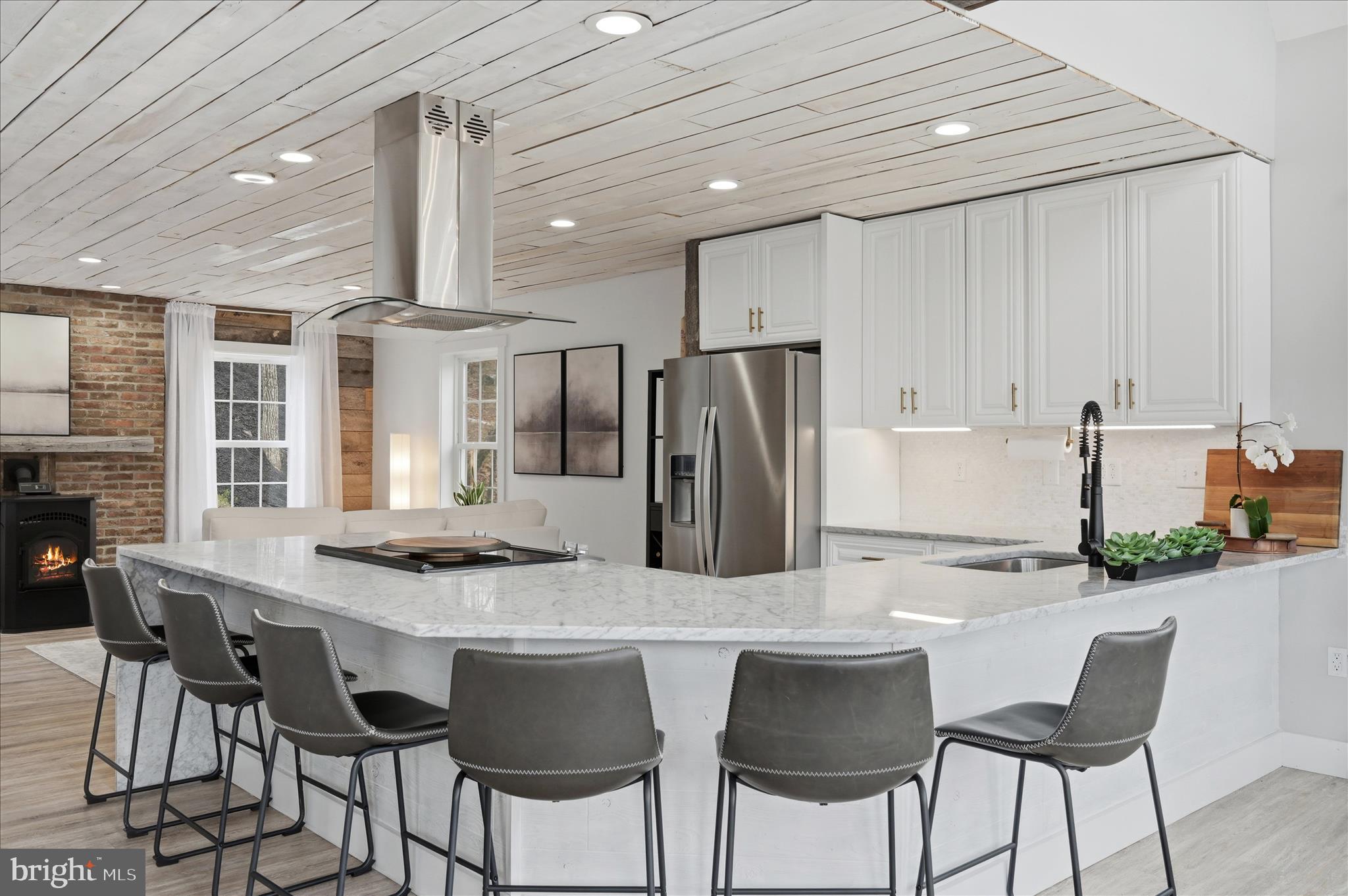 LAKE HOLIDAY ESTATES - Residential