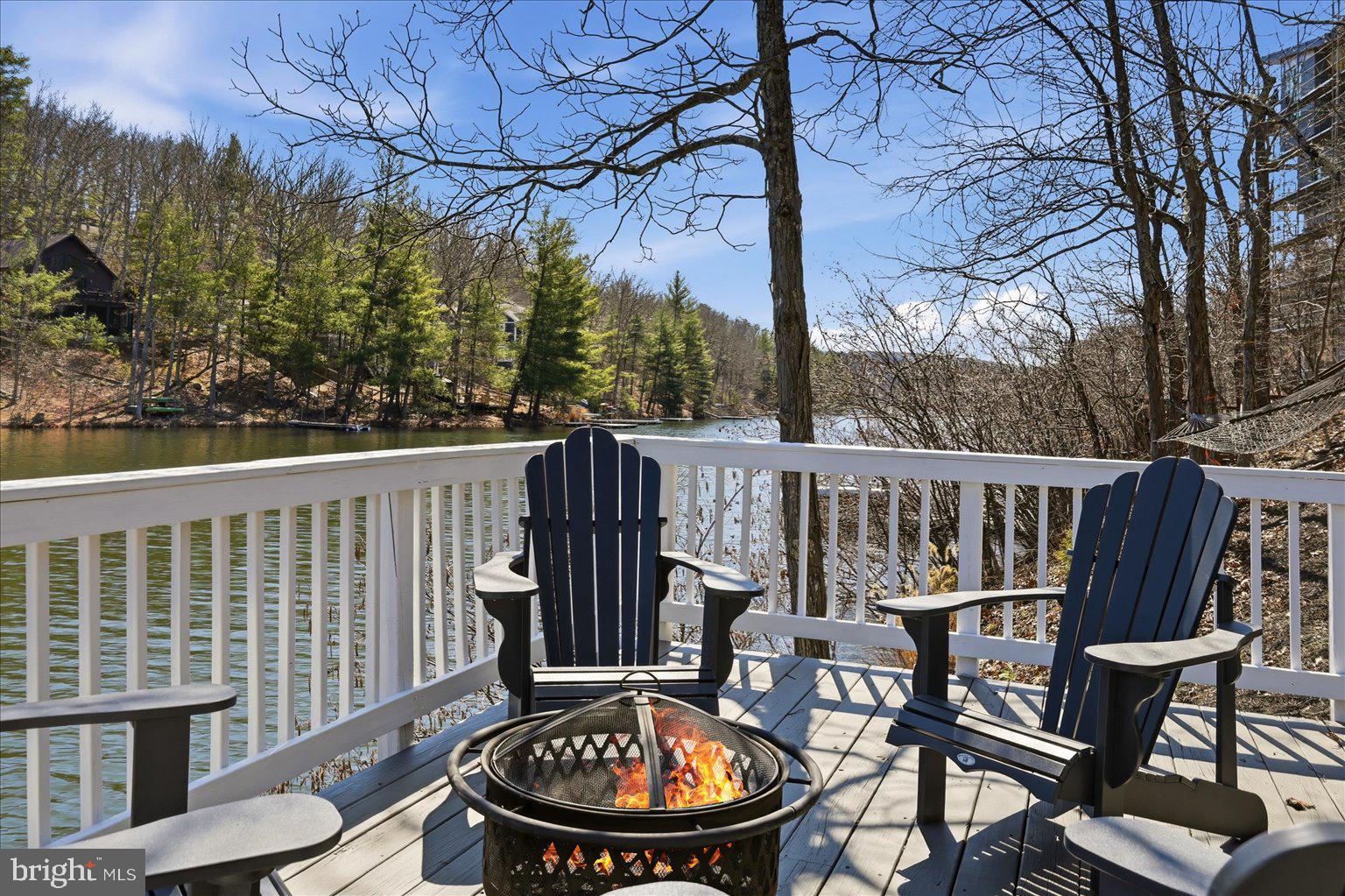 LAKE HOLIDAY ESTATES - Residential