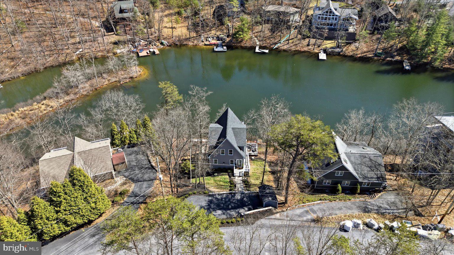 LAKE HOLIDAY ESTATES - Residential