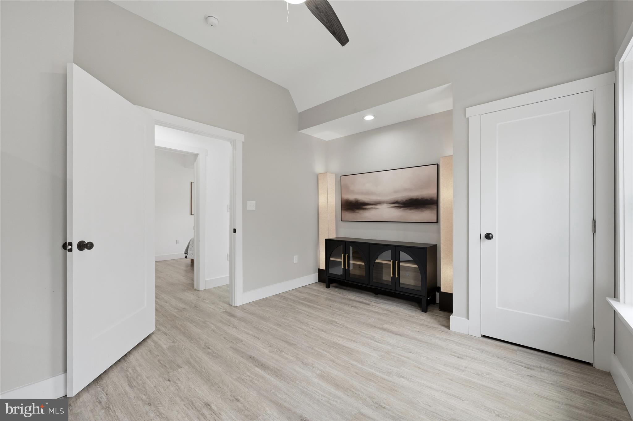 LAKE HOLIDAY ESTATES - Residential