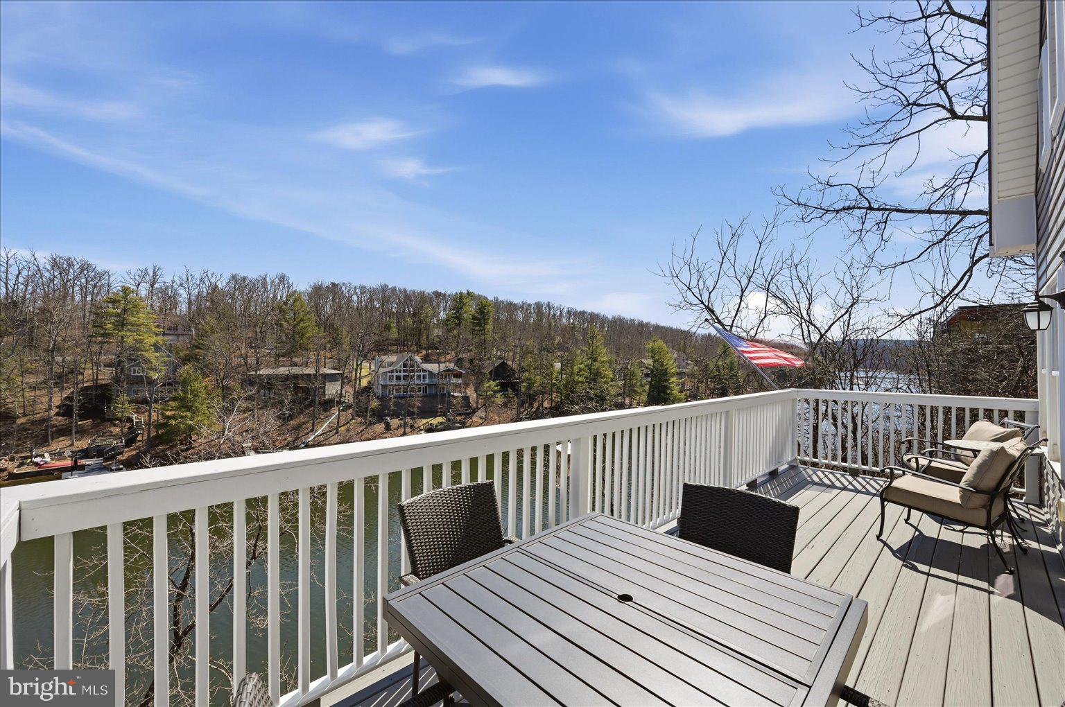 LAKE HOLIDAY ESTATES - Residential