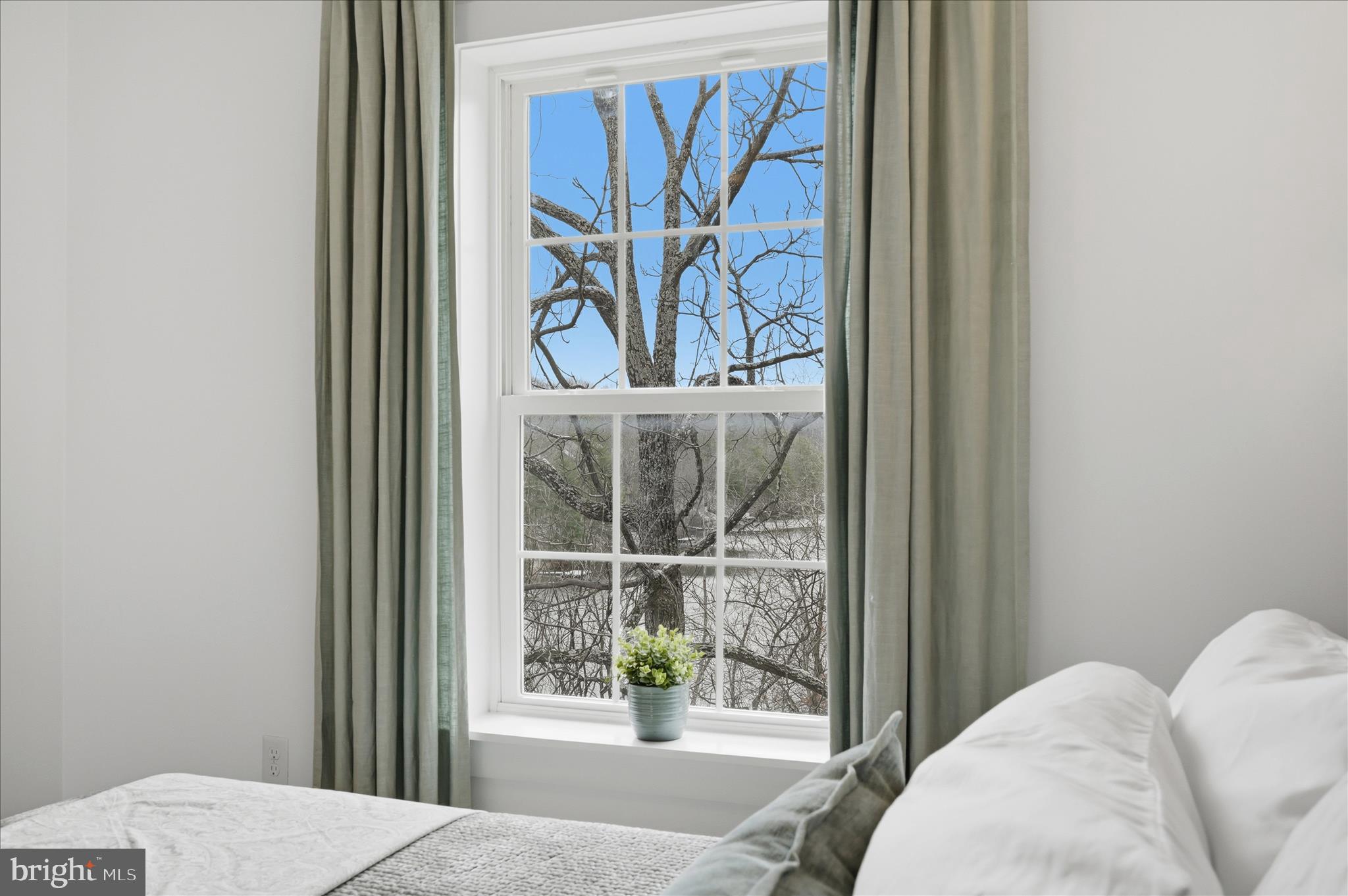 LAKE HOLIDAY ESTATES - Residential