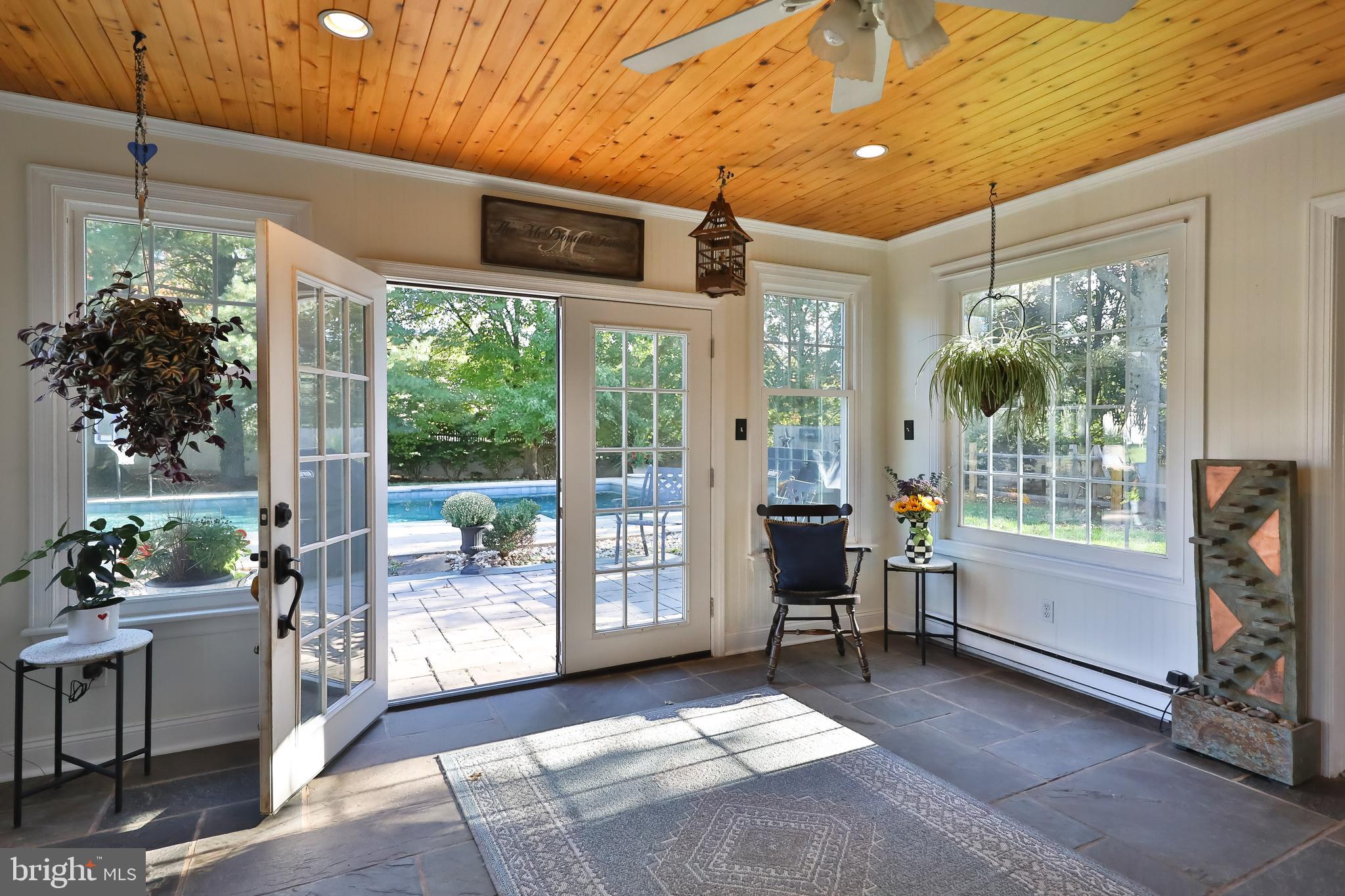 FOREST HILL - Residential