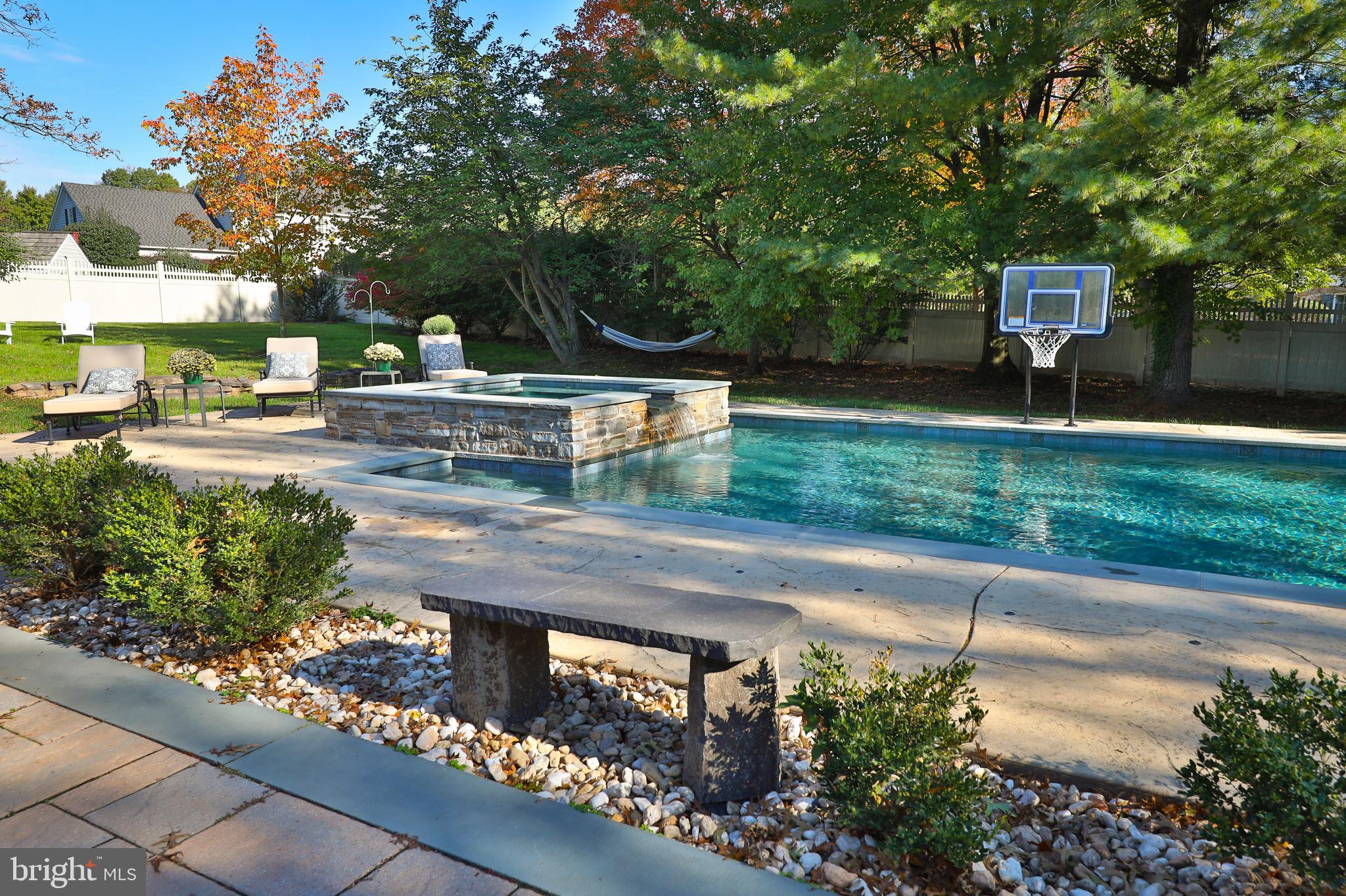 FOREST HILL - Residential