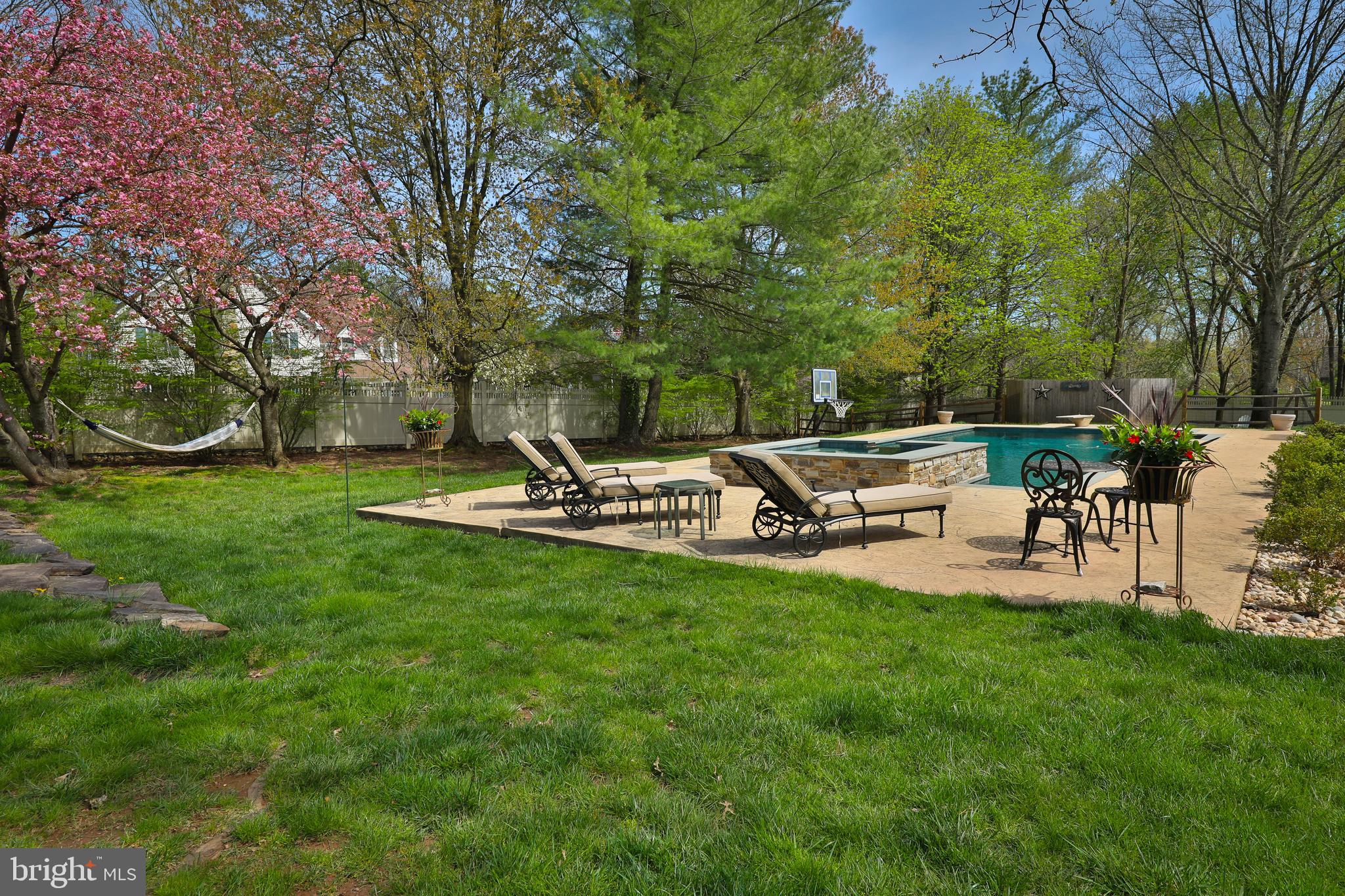 FOREST HILL - Residential