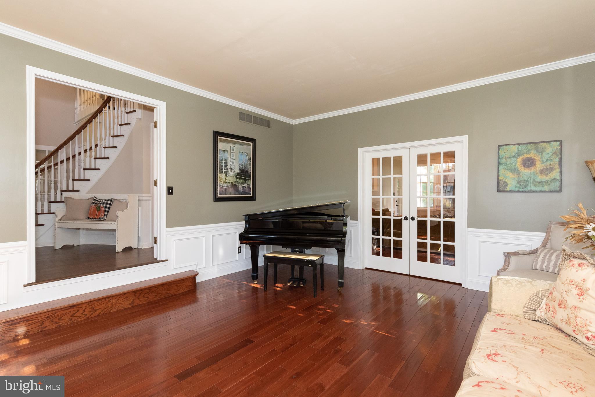 FOREST HILL - Residential