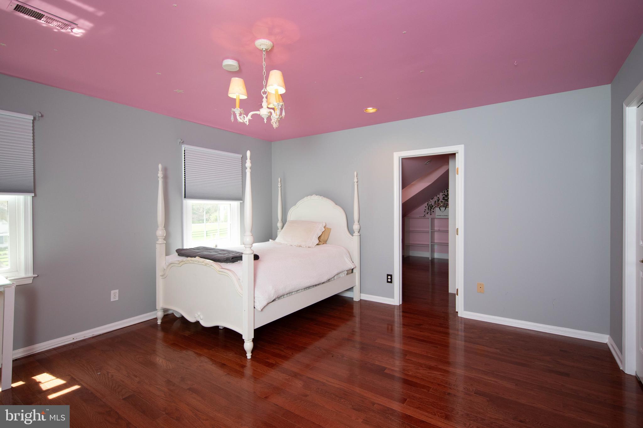 FOREST HILL - Residential