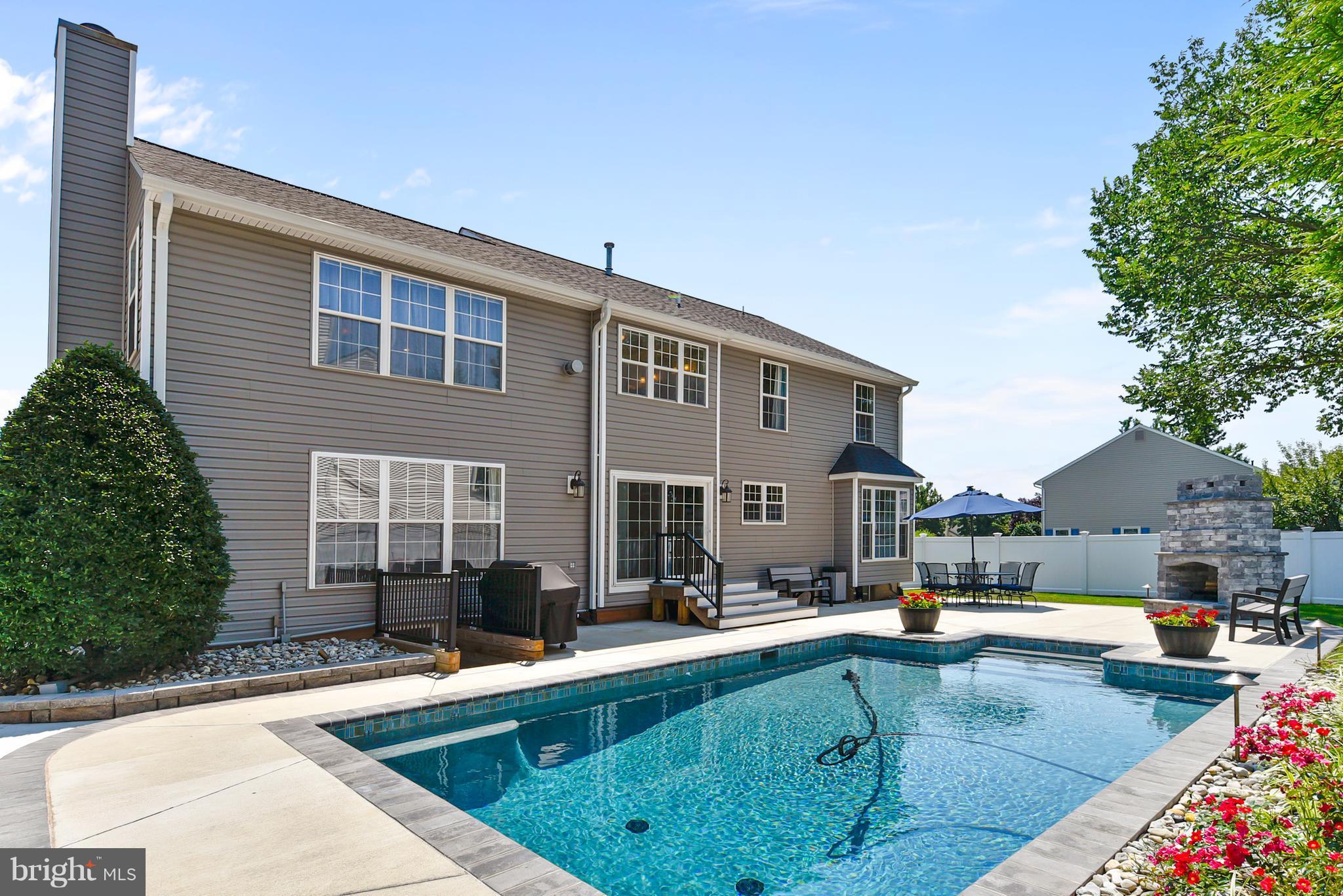 ARROWOOD - Residential