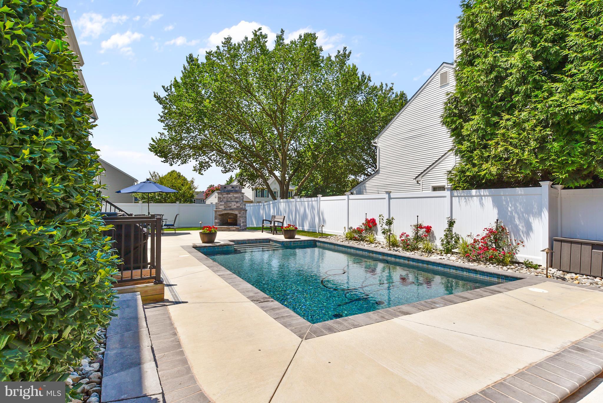 ARROWOOD - Residential