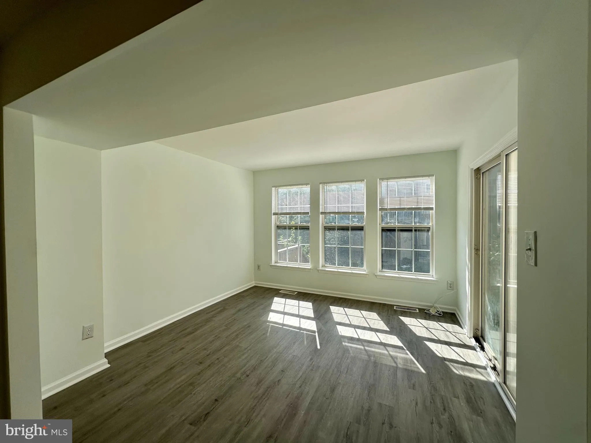 Pine Hill, New Jersey 08021, United States, 3 Bedrooms Bedrooms, ,3 BathroomsBathrooms,Residential,Active,232548