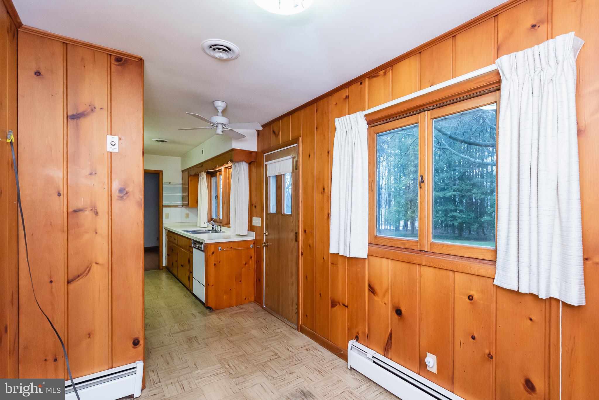 LOCUST KNOLL - Residential