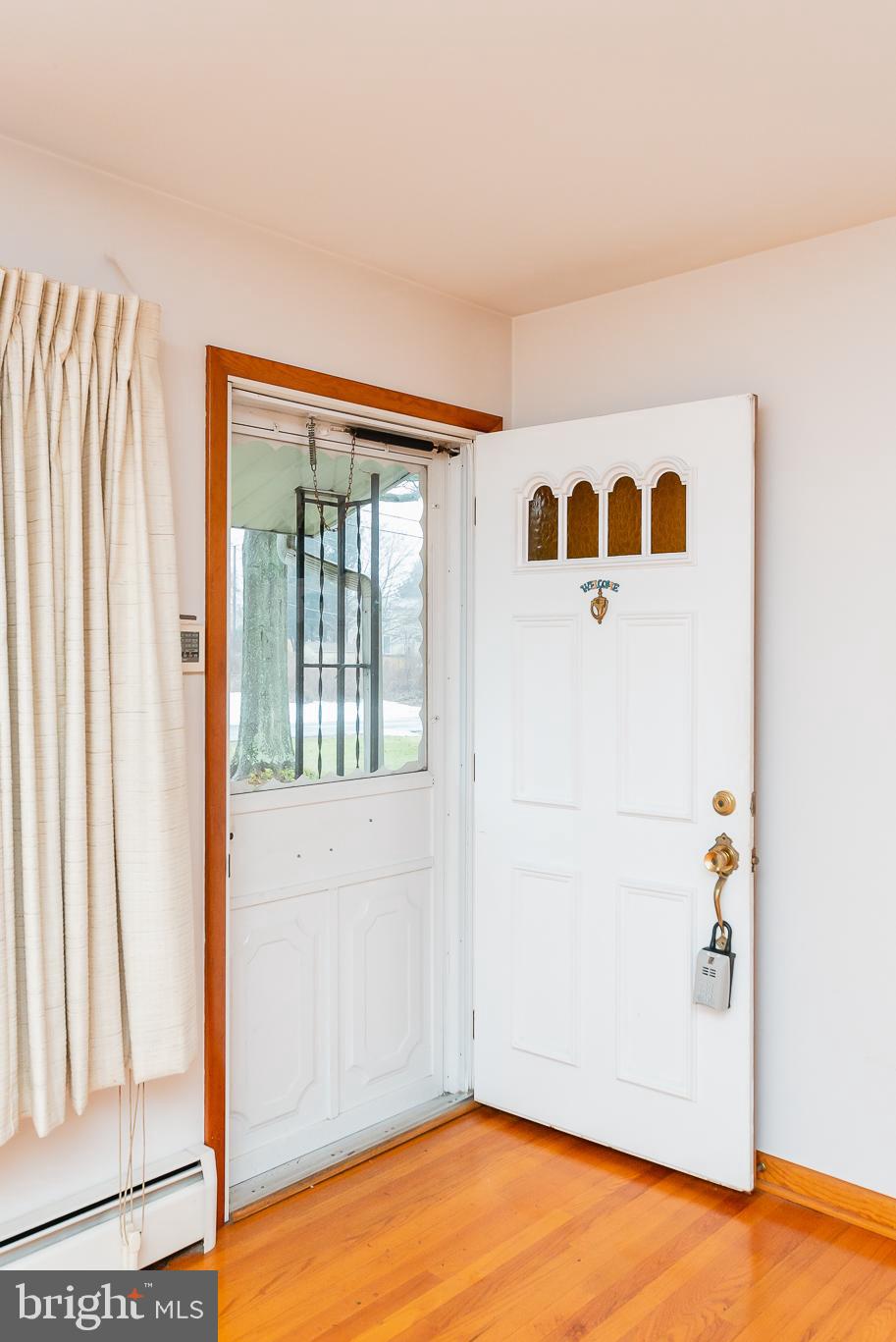 LOCUST KNOLL - Residential