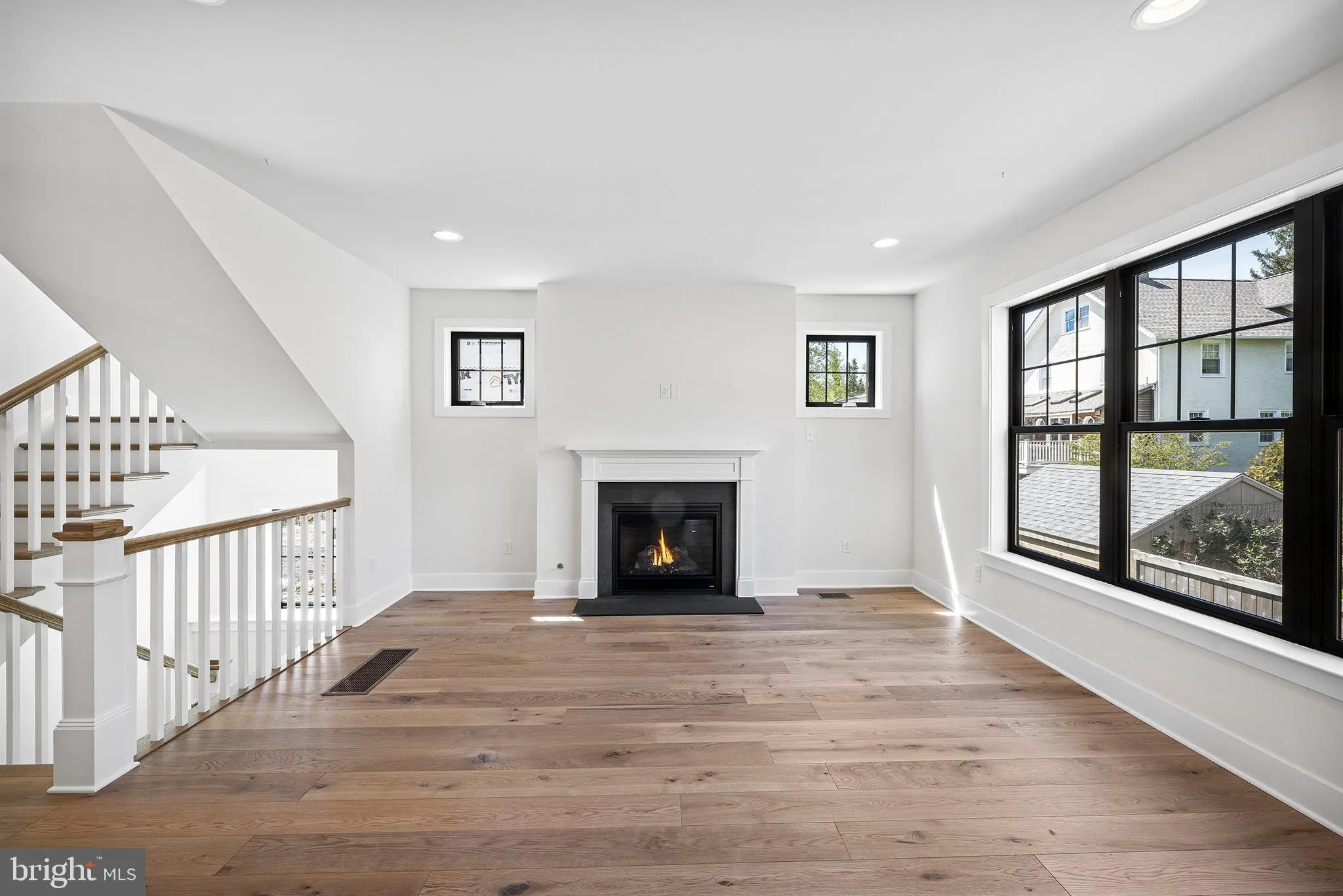 Conshohocken, Pennsylvania 19428, United States, 3 Bedrooms Bedrooms, ,3 BathroomsBathrooms,Residential,Pending,46335