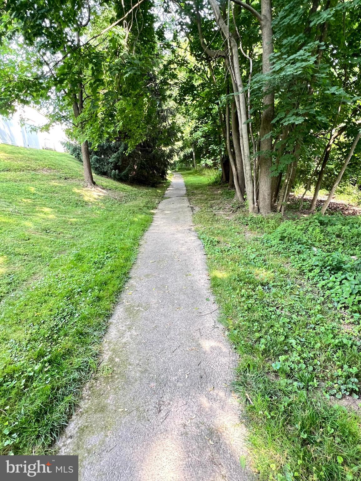 REISTERSTOWN VILLAGE - Residential