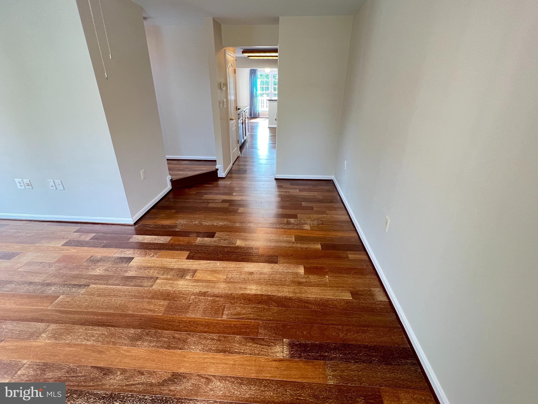 REISTERSTOWN VILLAGE - Residential