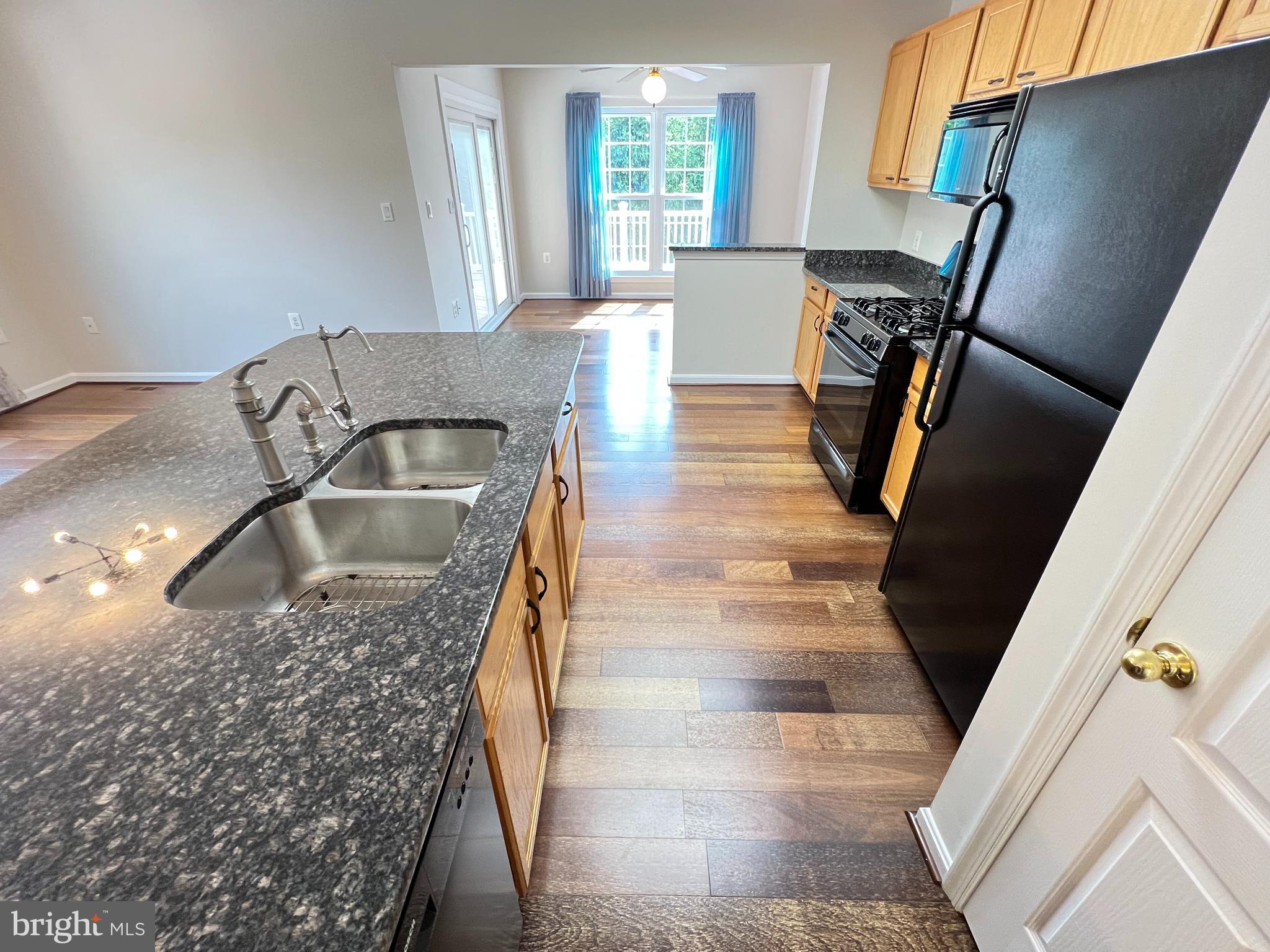 REISTERSTOWN VILLAGE - Residential