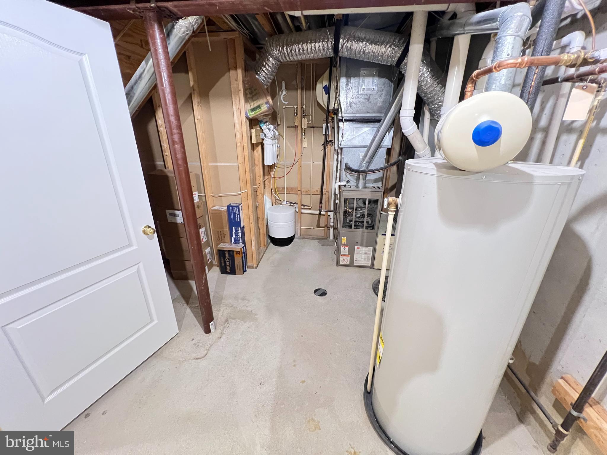 REISTERSTOWN VILLAGE - Residential