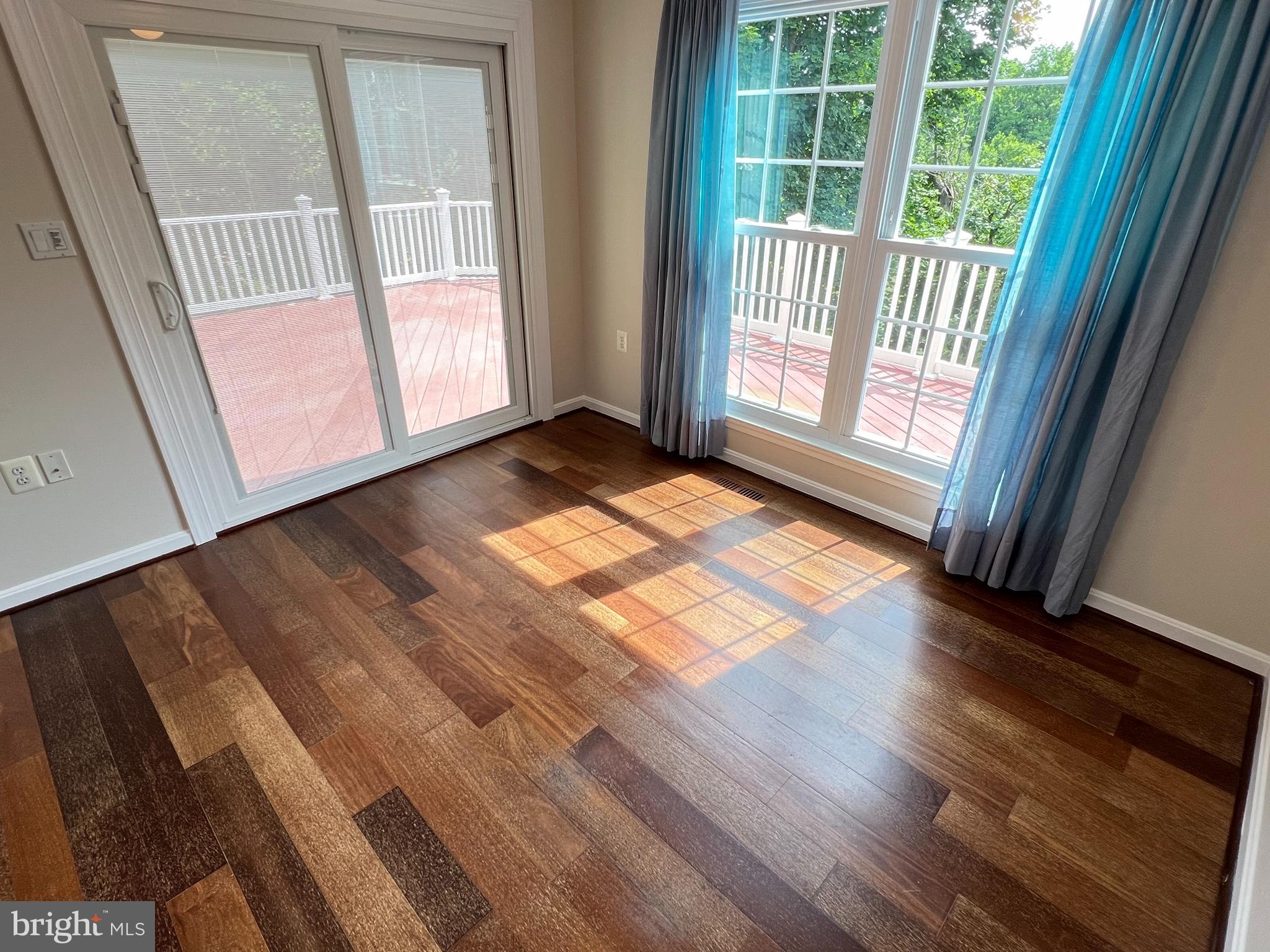 REISTERSTOWN VILLAGE - Residential