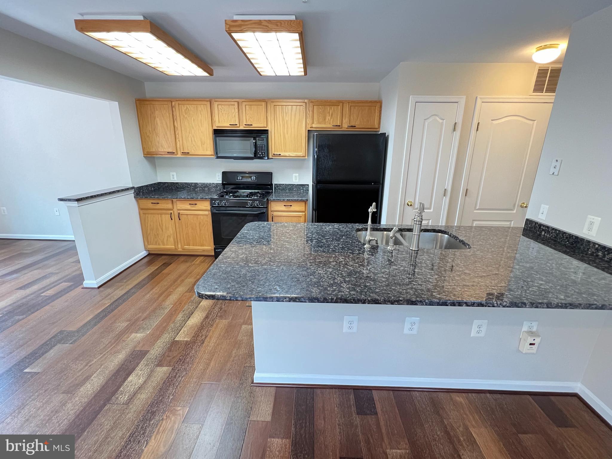 REISTERSTOWN VILLAGE - Residential