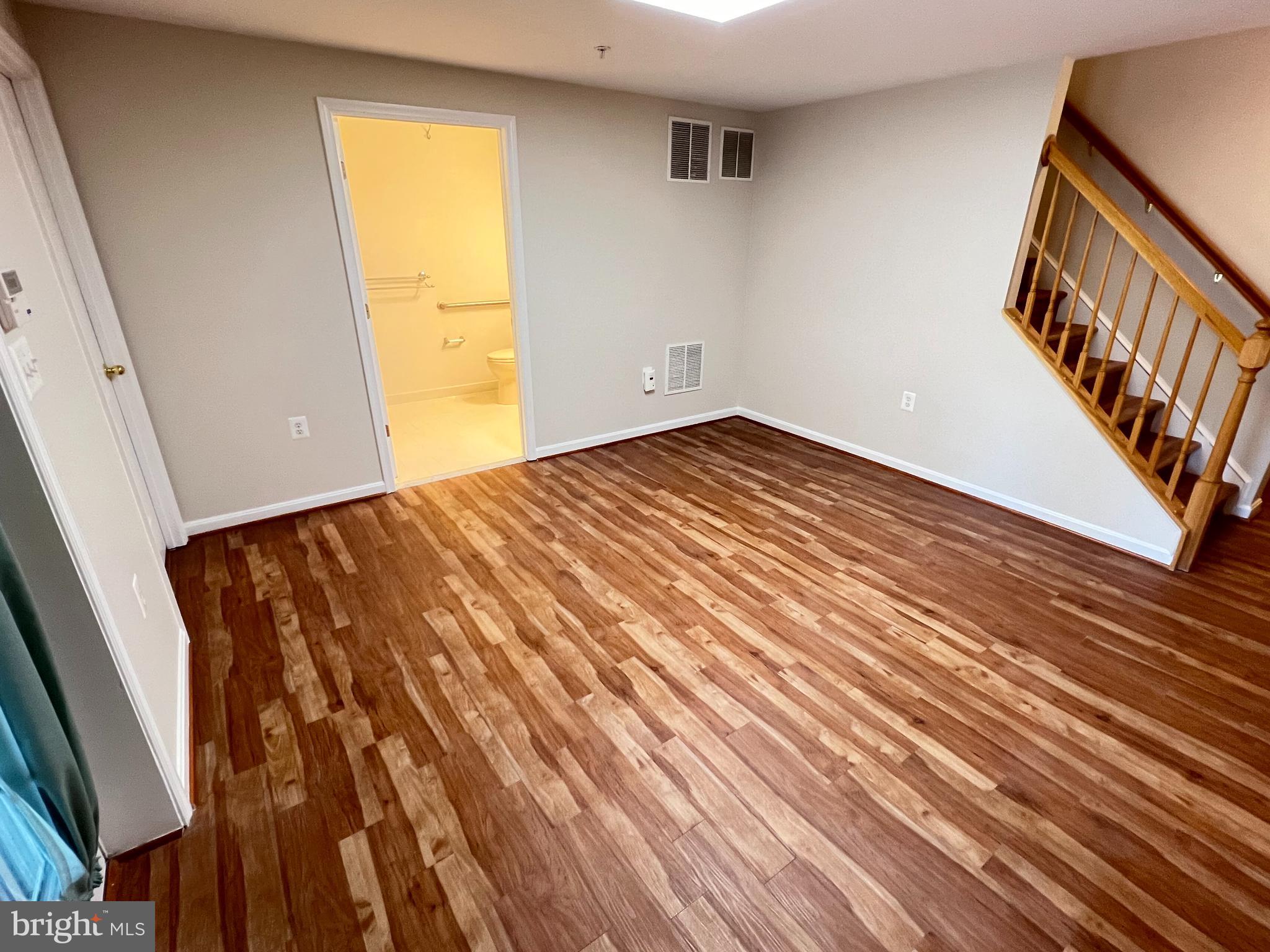 REISTERSTOWN VILLAGE - Residential