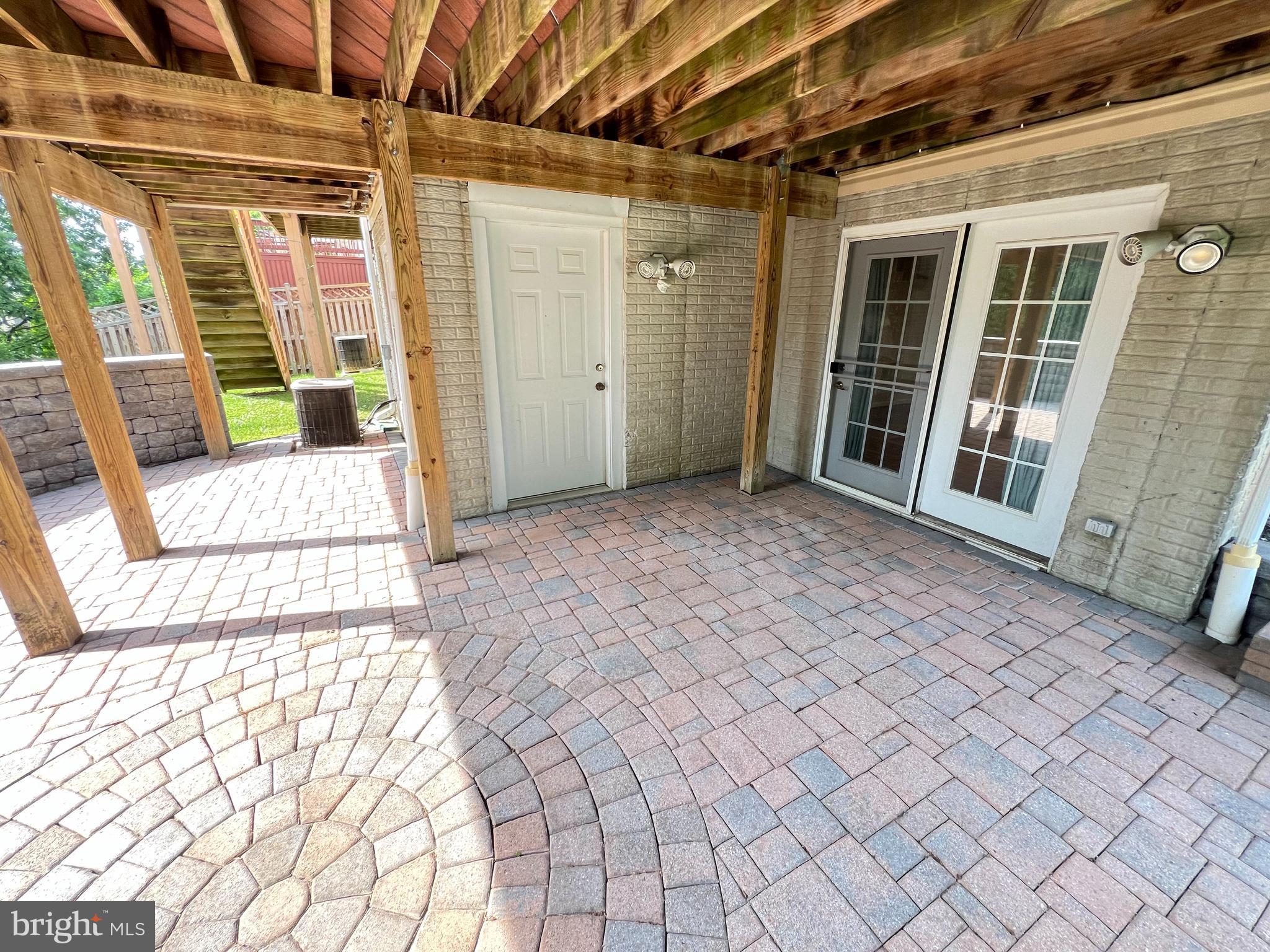 REISTERSTOWN VILLAGE - Residential