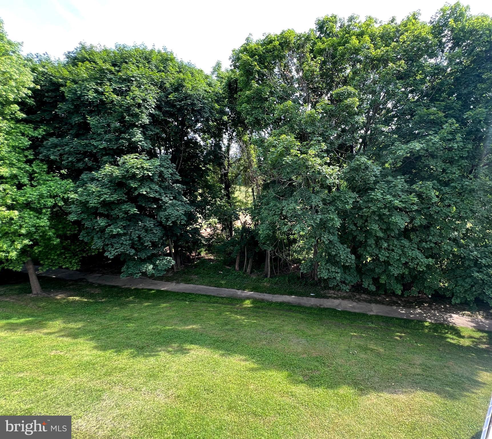 REISTERSTOWN VILLAGE - Residential