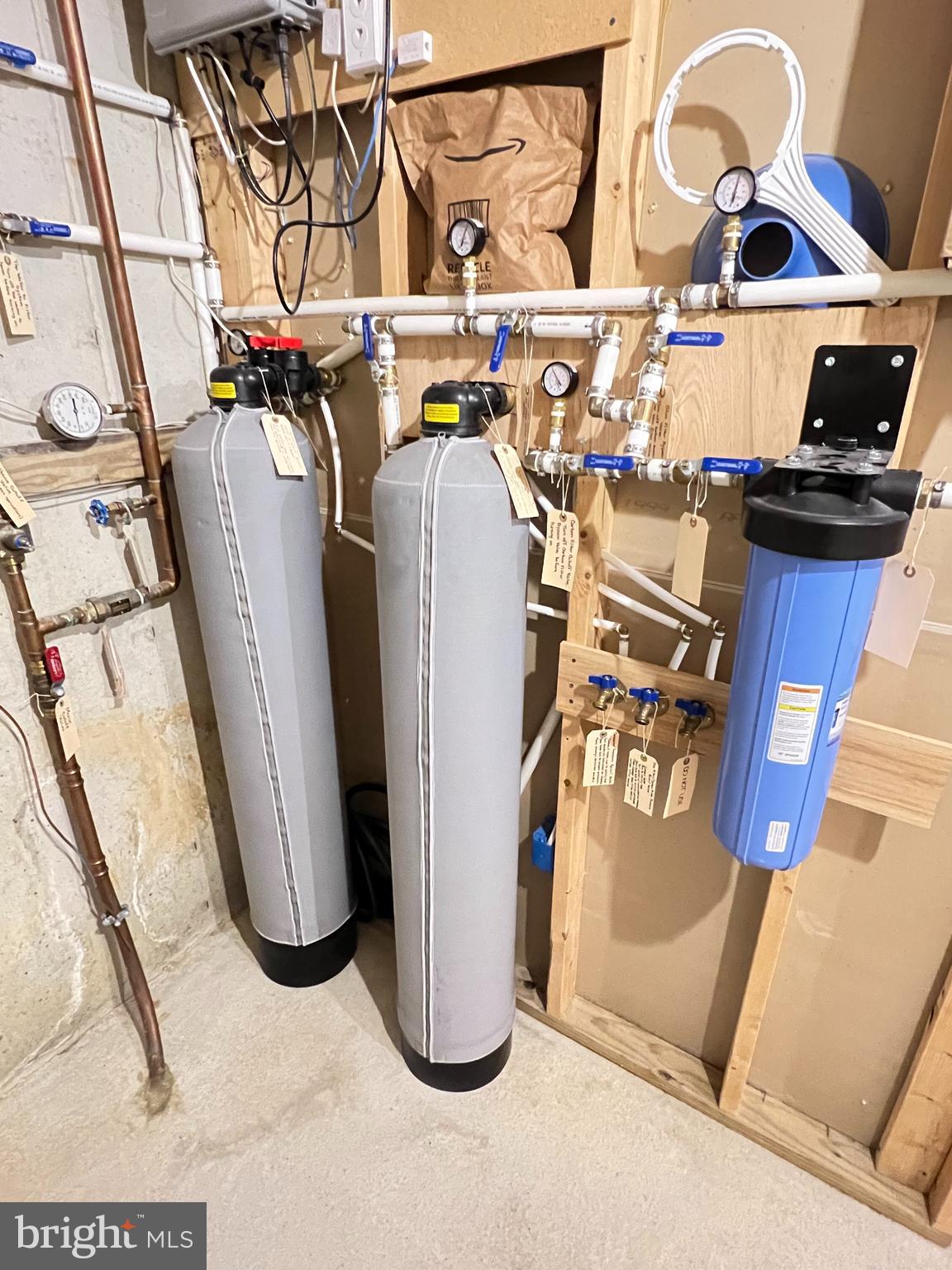 REISTERSTOWN VILLAGE - Residential