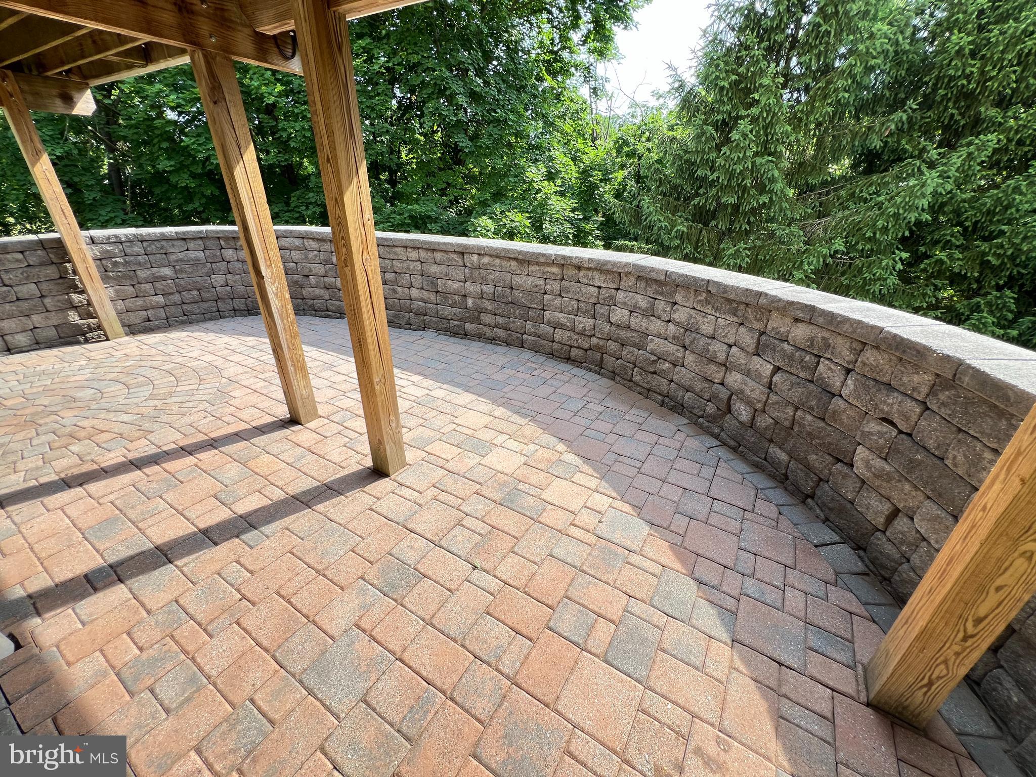 REISTERSTOWN VILLAGE - Residential