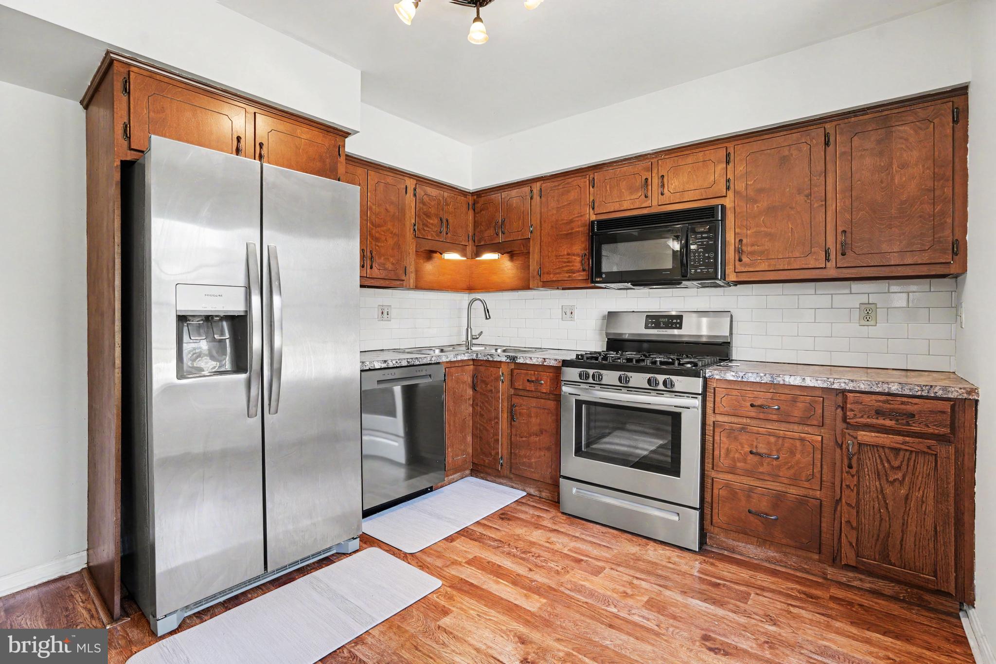 BEAUMONT SQUARE - Residential
