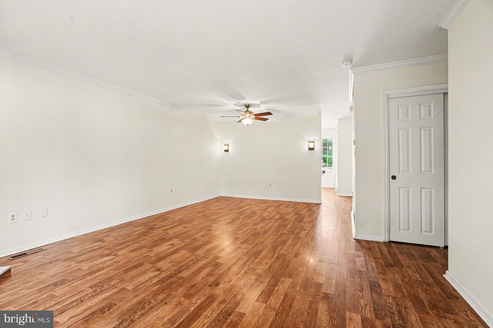 BEAUMONT SQUARE - Residential