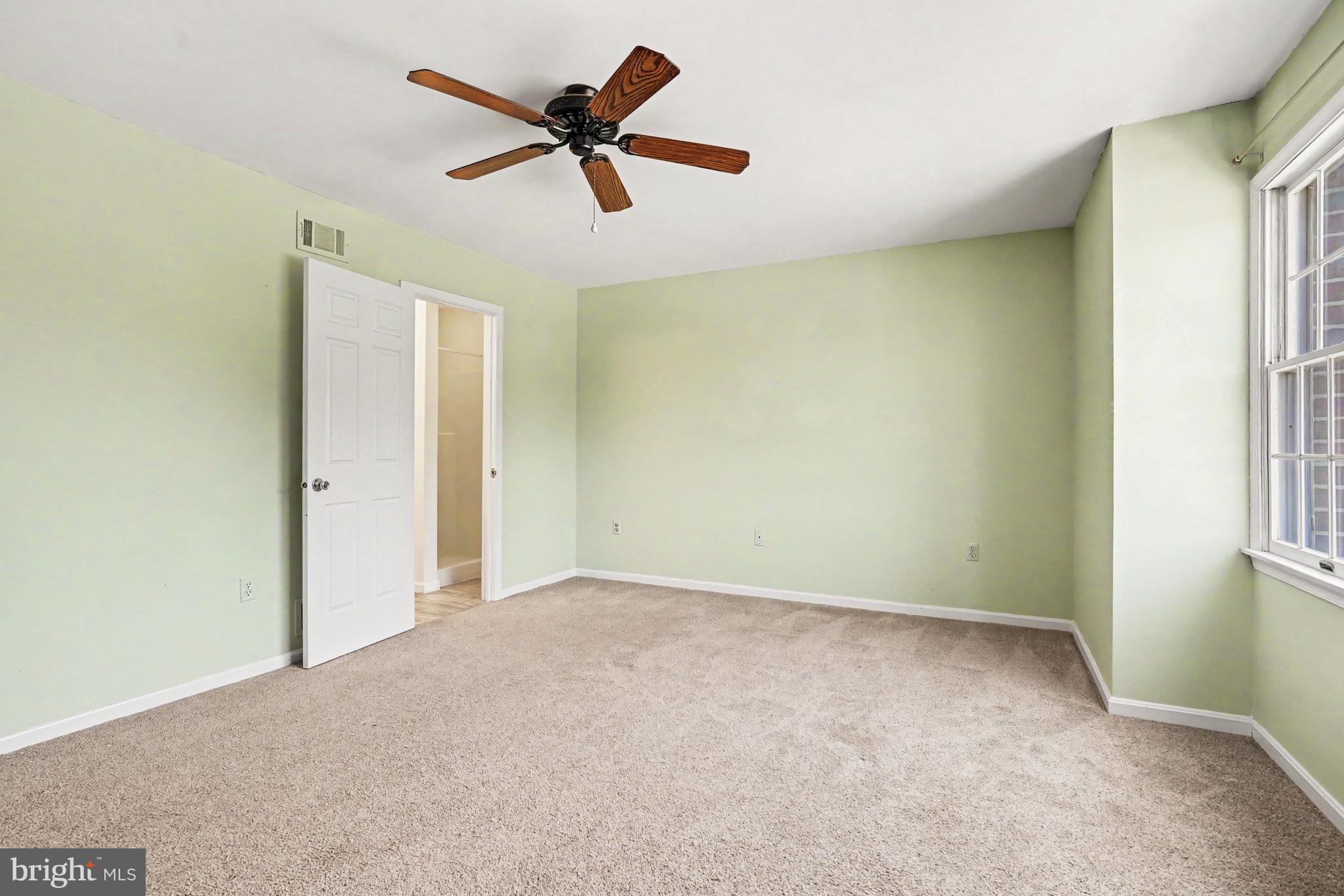BEAUMONT SQUARE - Residential