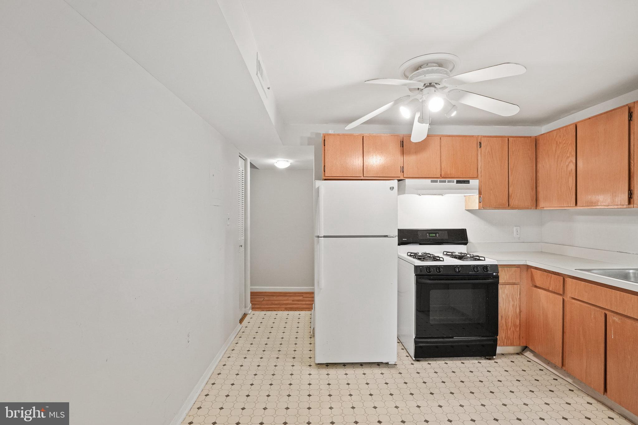 NORMANDIE ON THE LAKE II - Residential