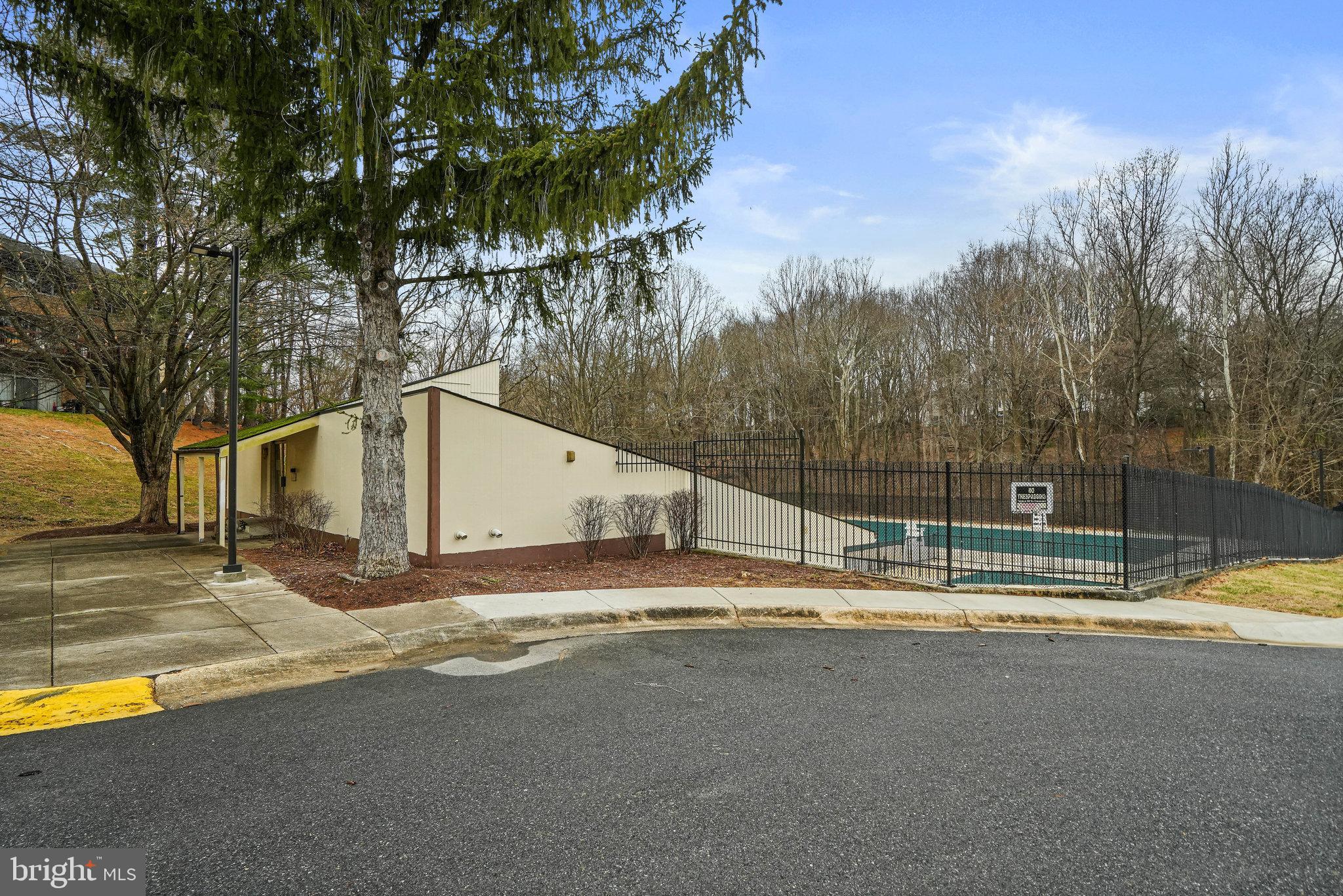 NORMANDIE ON THE LAKE II - Residential