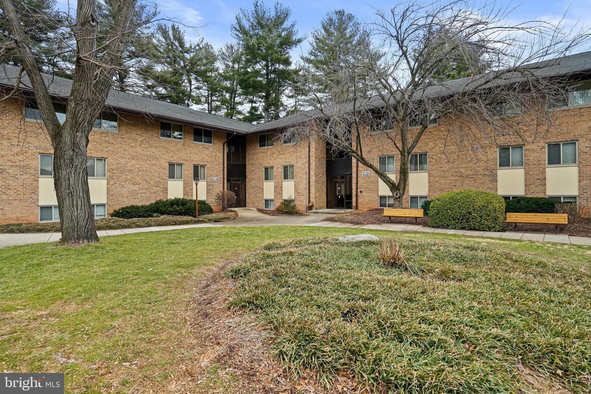 NORMANDIE ON THE LAKE II - Residential