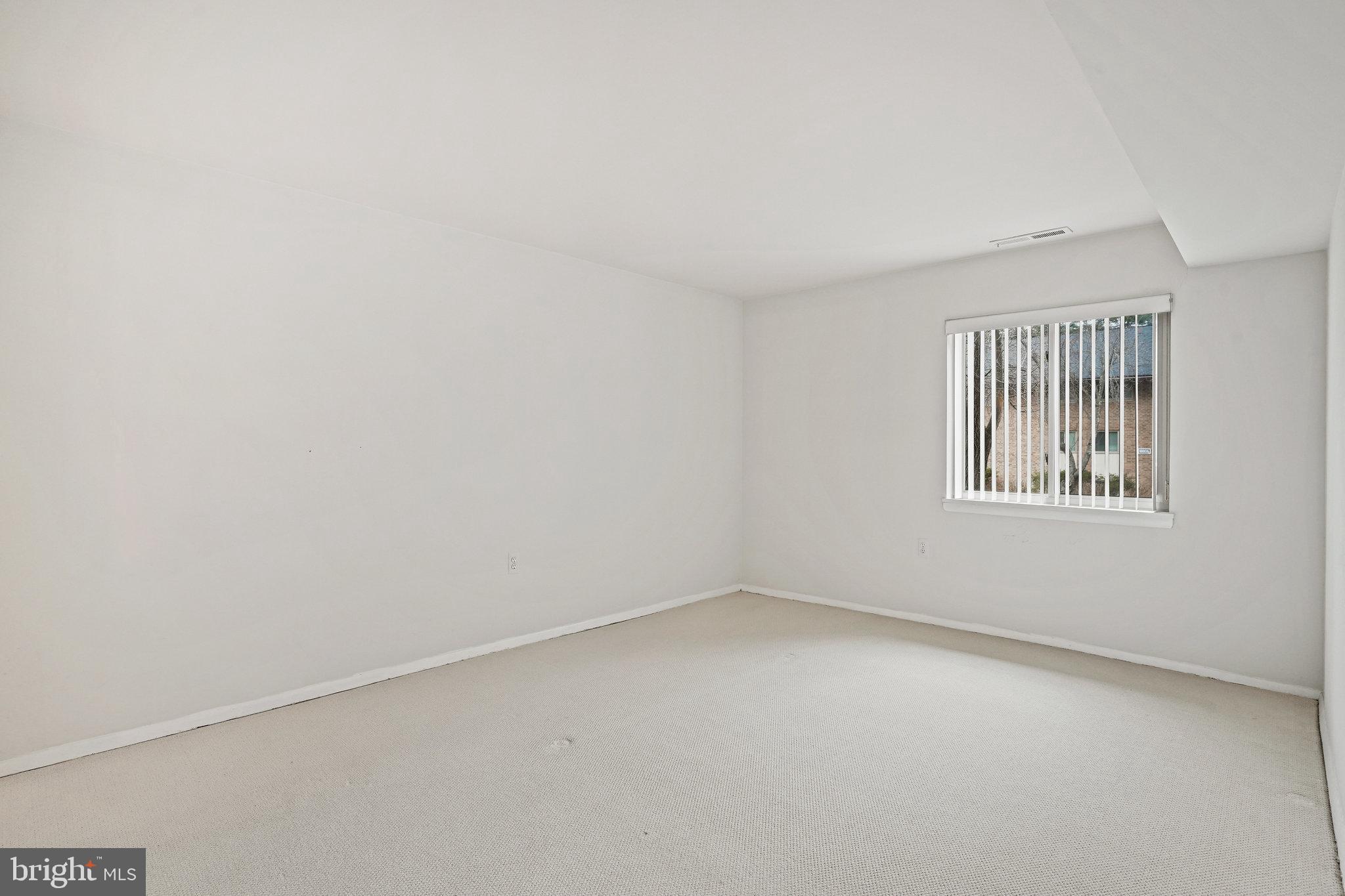 NORMANDIE ON THE LAKE II - Residential