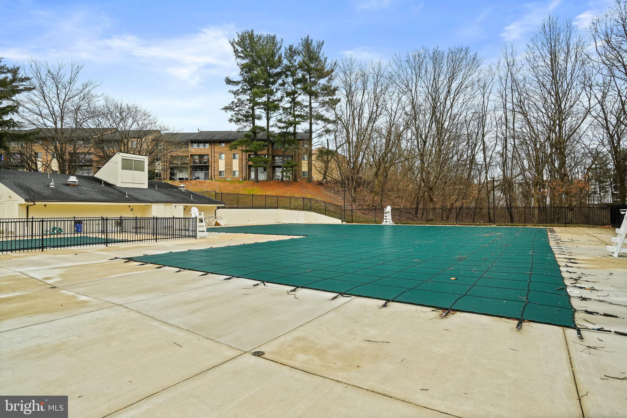 NORMANDIE ON THE LAKE II - Residential