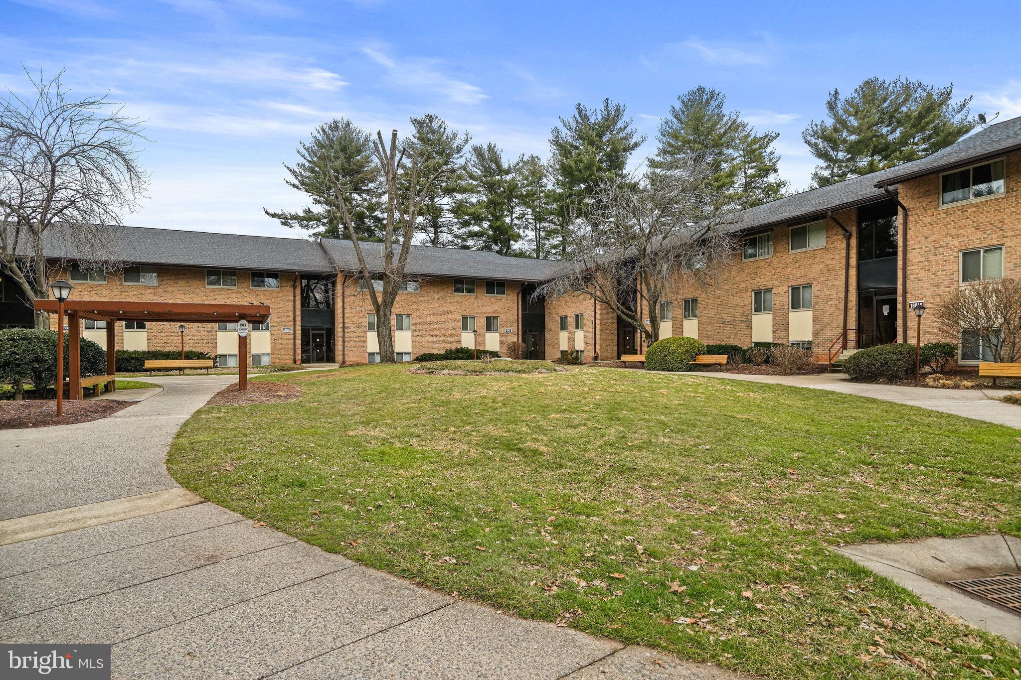 NORMANDIE ON THE LAKE II - Residential