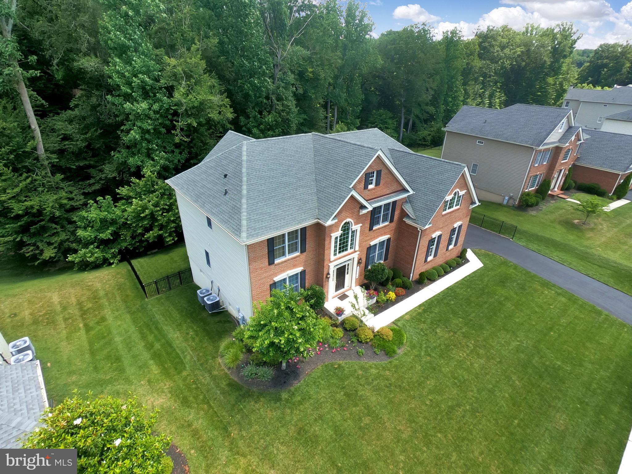 THE ESTATES AT CEDARDAY - Residential