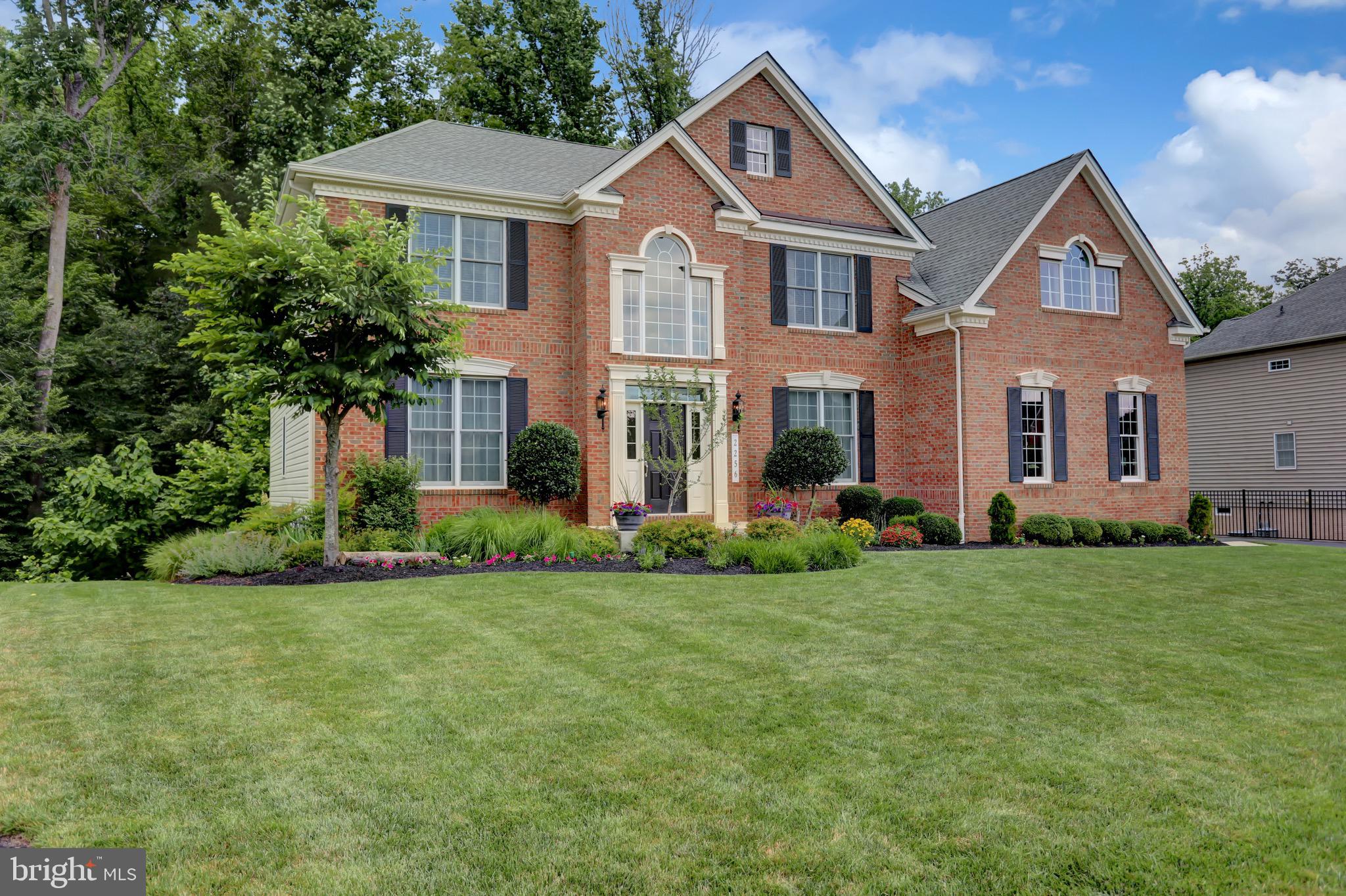 THE ESTATES AT CEDARDAY - Residential