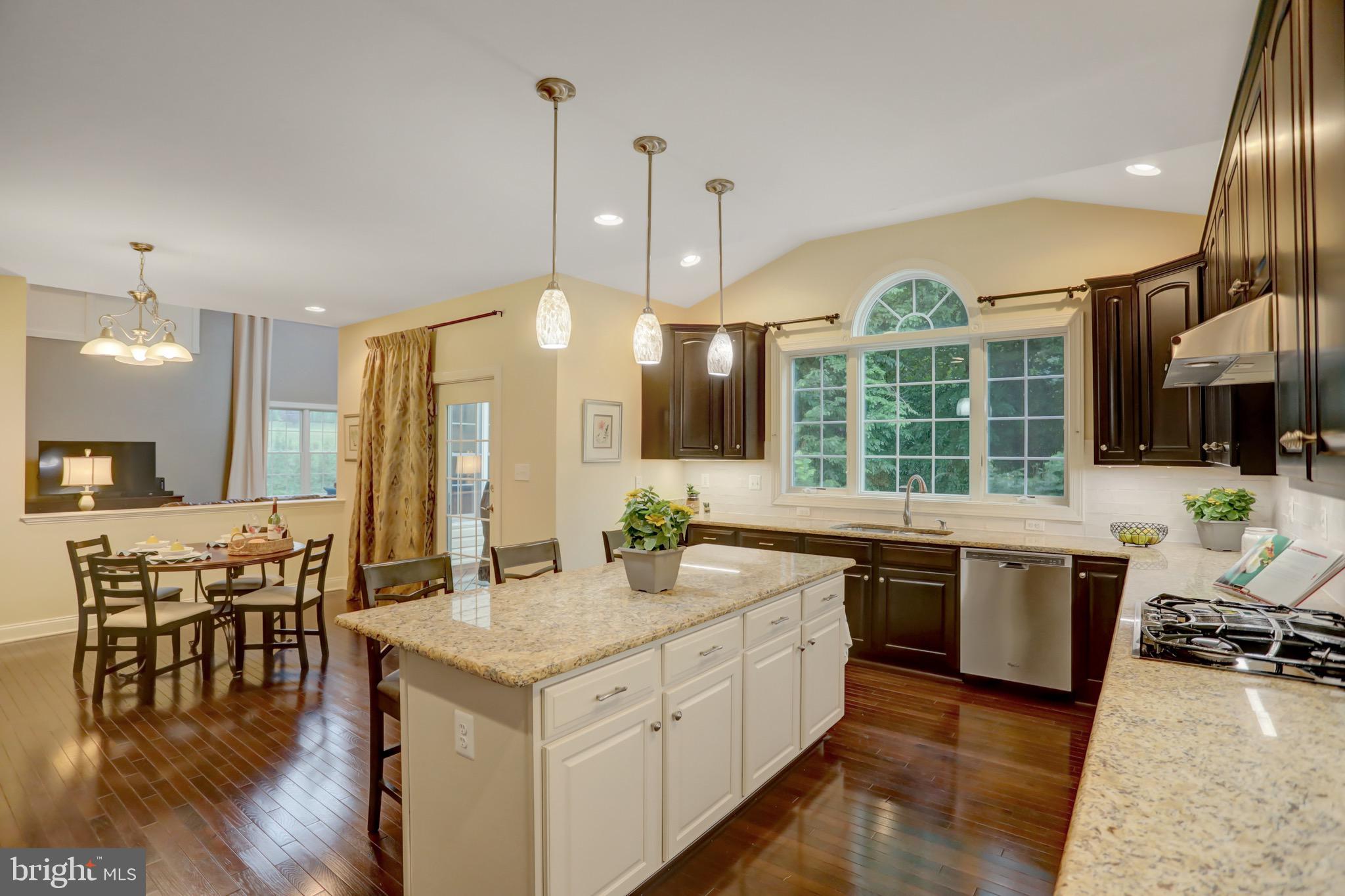 THE ESTATES AT CEDARDAY - Residential