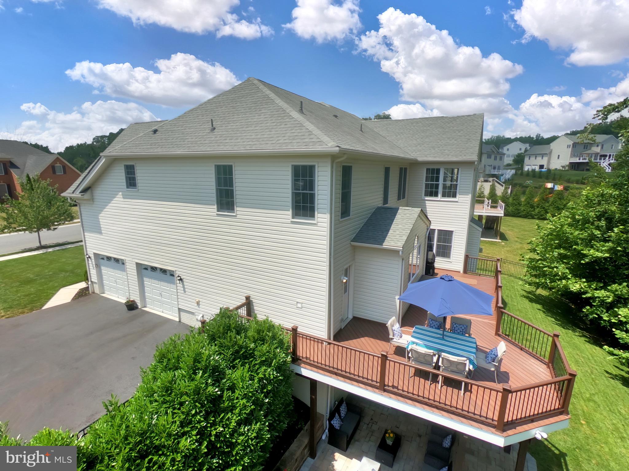 THE ESTATES AT CEDARDAY - Residential