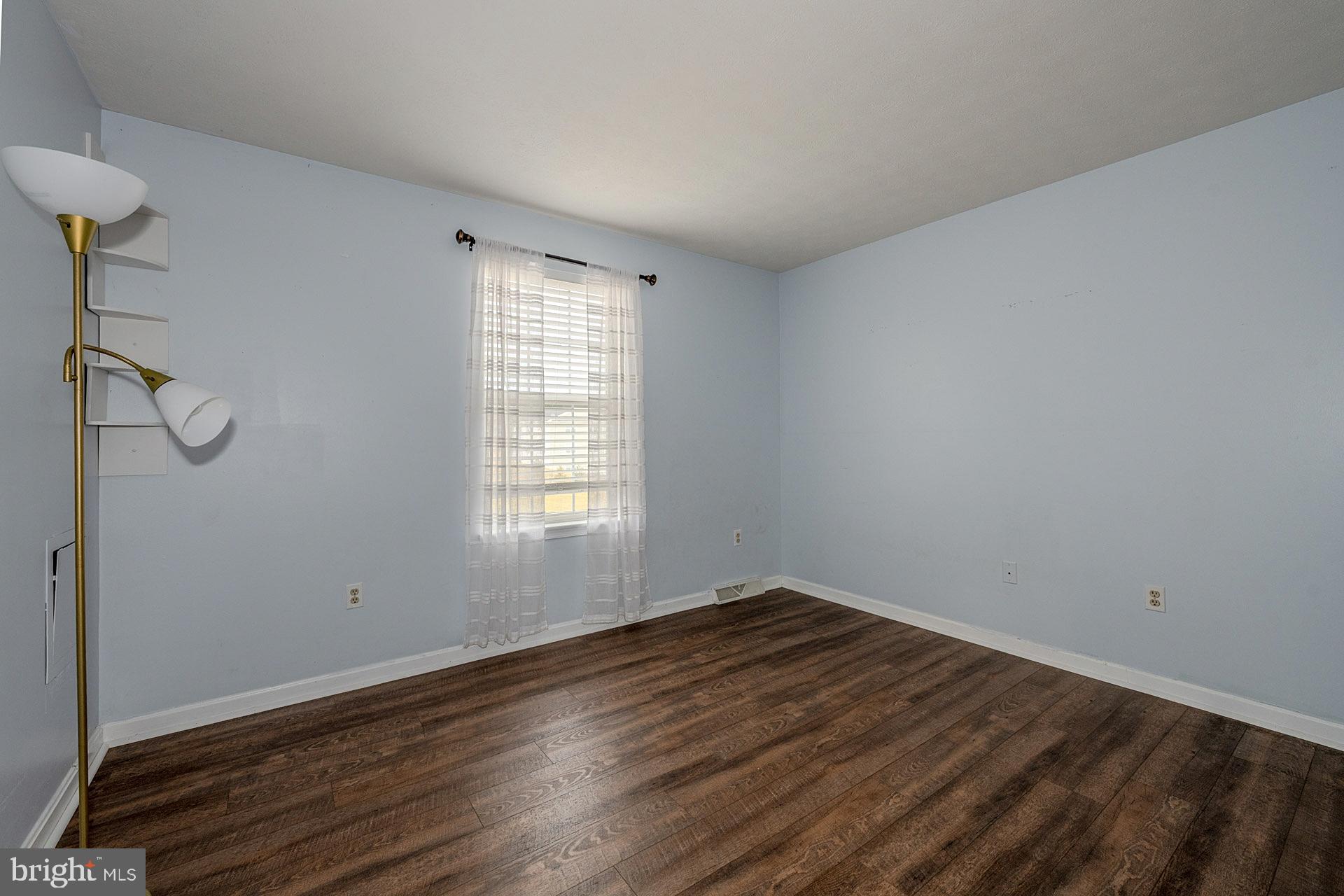 FURNACE HILLS - Residential