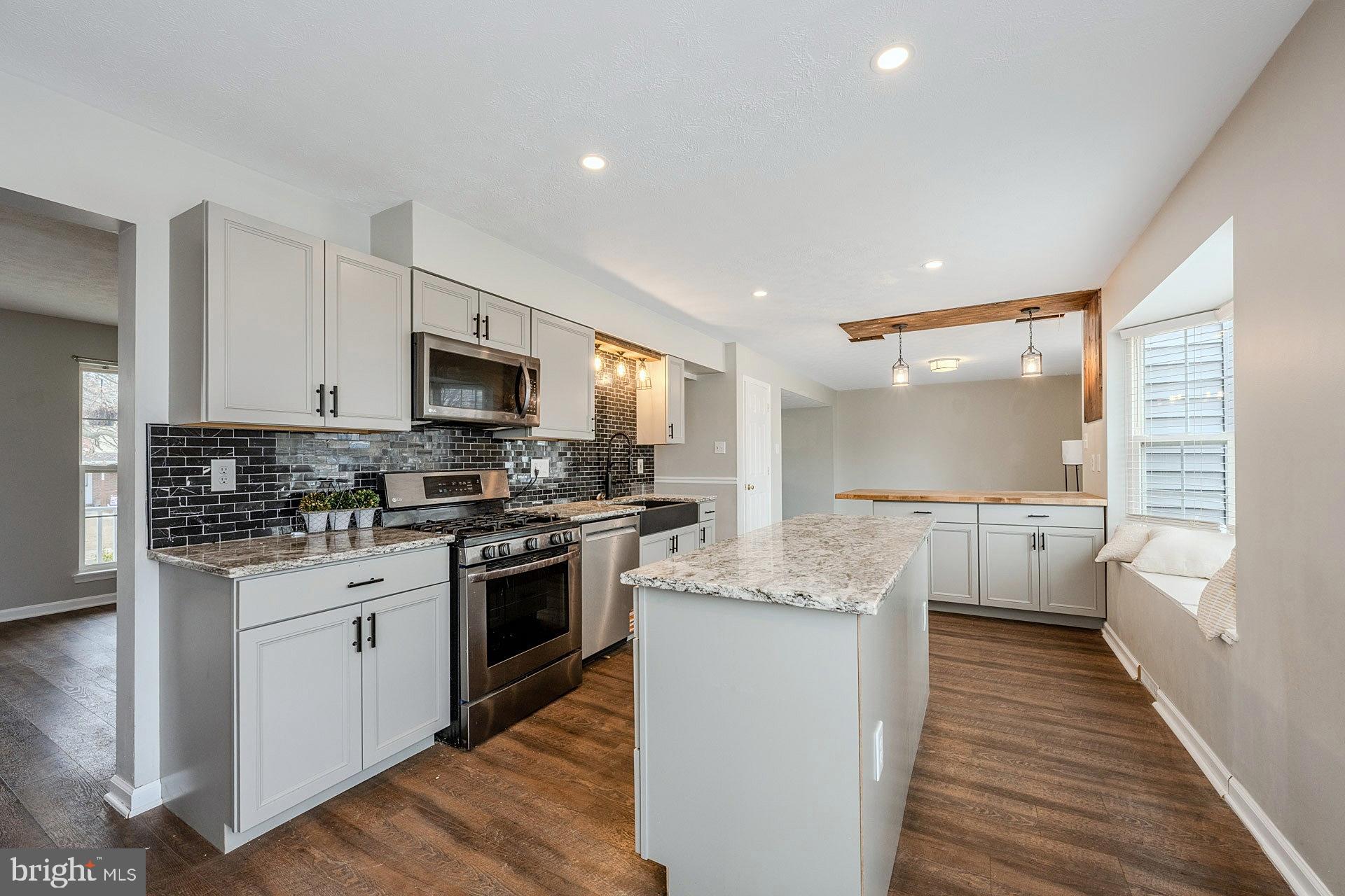 FURNACE HILLS - Residential