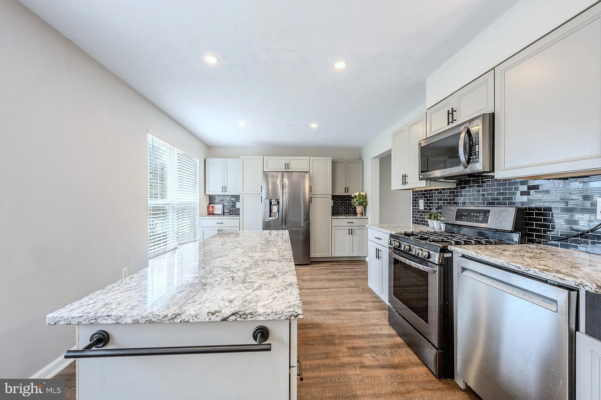 FURNACE HILLS - Residential