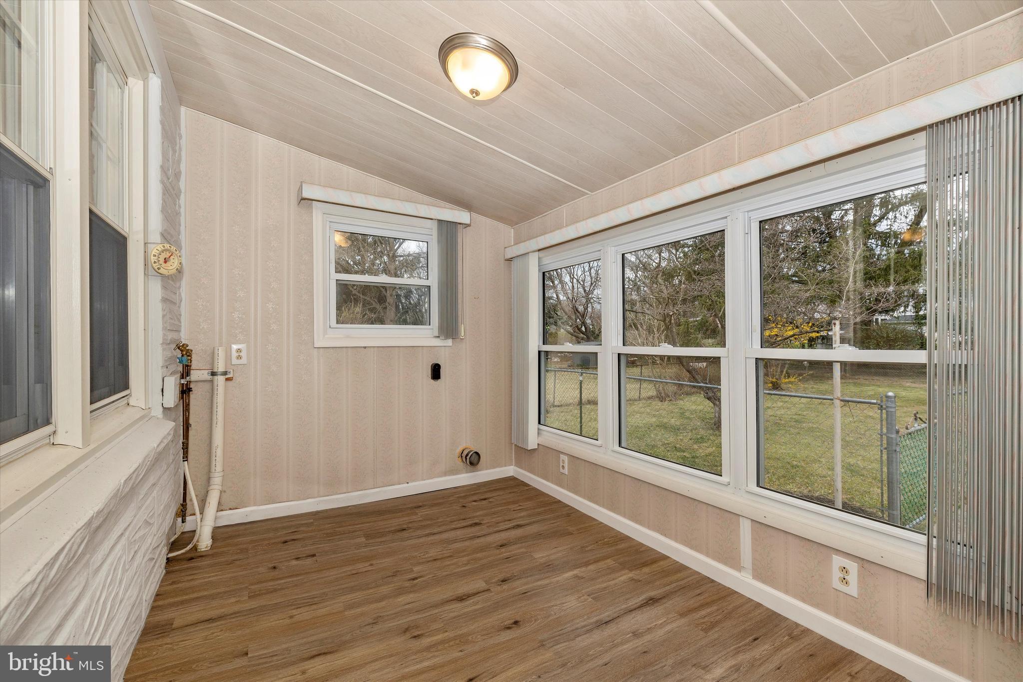 HAGERSTOWN - Residential