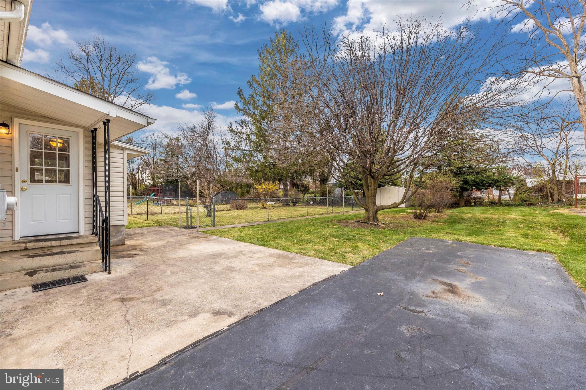 HAGERSTOWN - Residential