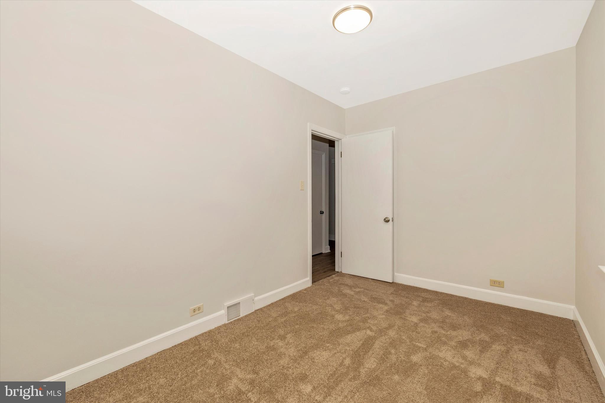 HAGERSTOWN - Residential